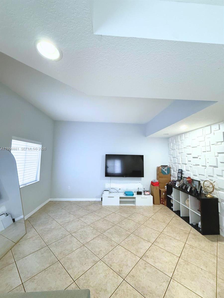 22711 SW 88th Pl #7-23 Cutler Bay, FL 33190