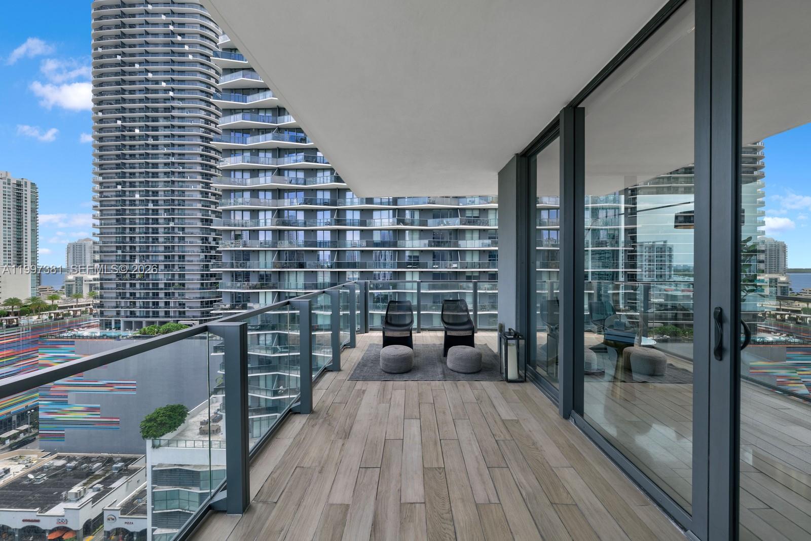 image Rise Brickell City Centre25