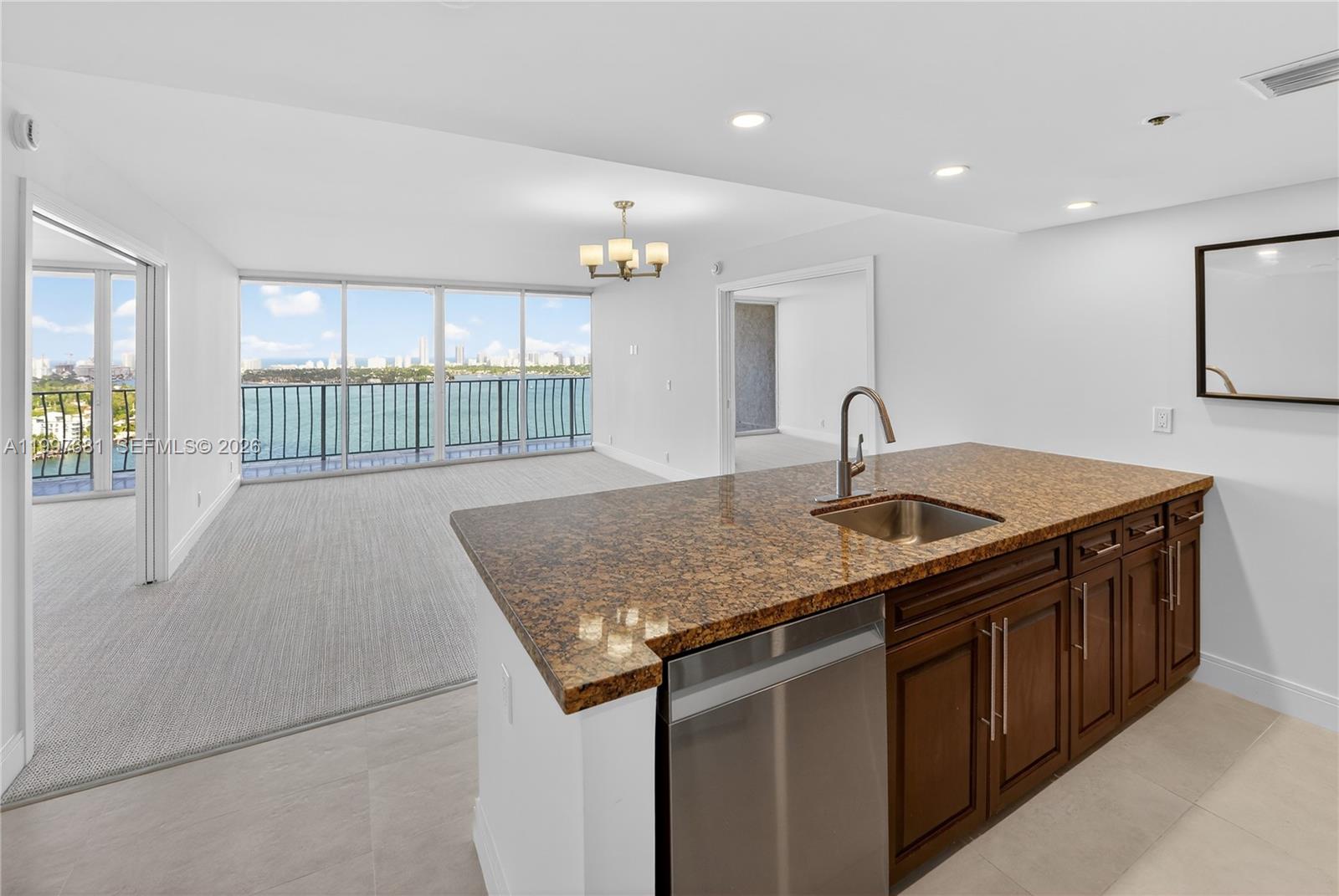 7601 E Treasure Dr #2319 North Bay Village, FL 33141