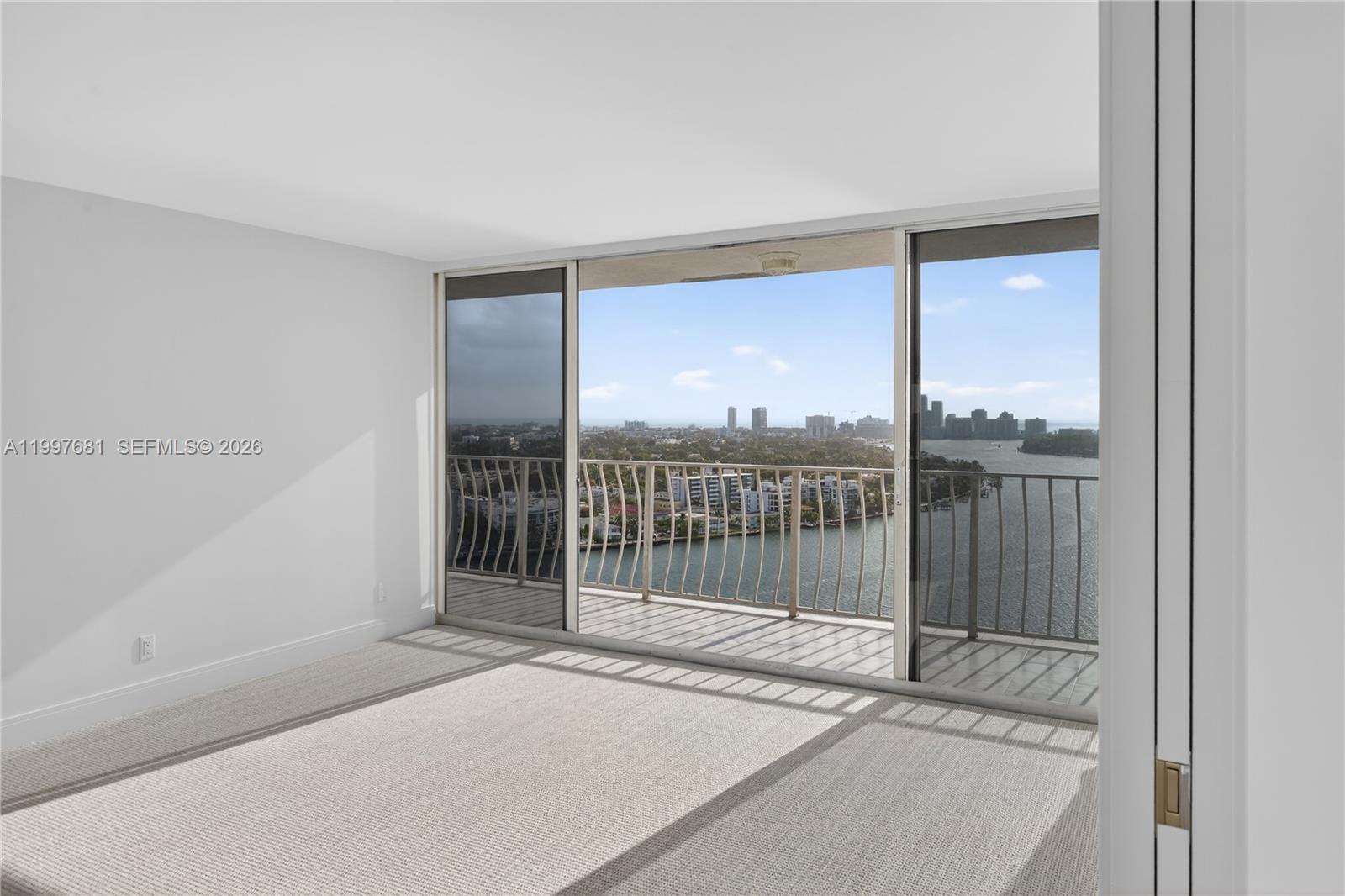 7601 E Treasure Dr #2319 North Bay Village, FL 33141