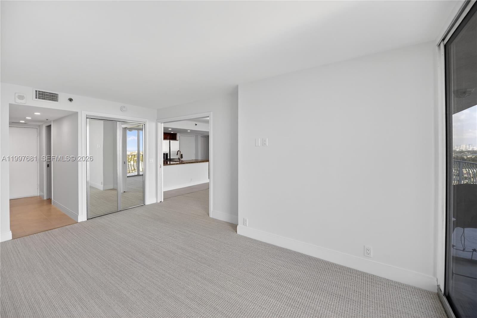 7601 E Treasure Dr #2319 North Bay Village, FL 33141