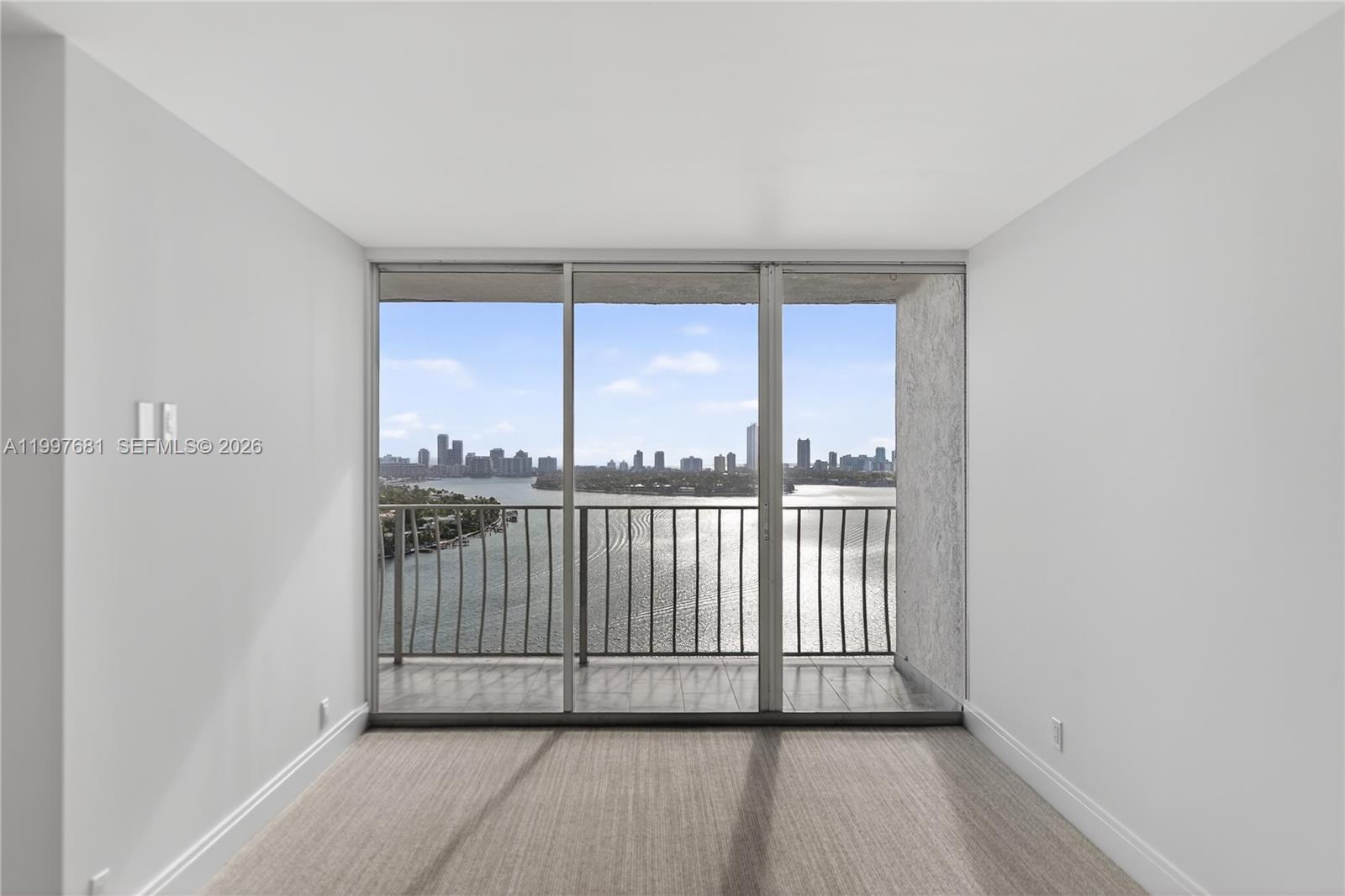 7601 E Treasure Dr #2319 North Bay Village, FL 33141