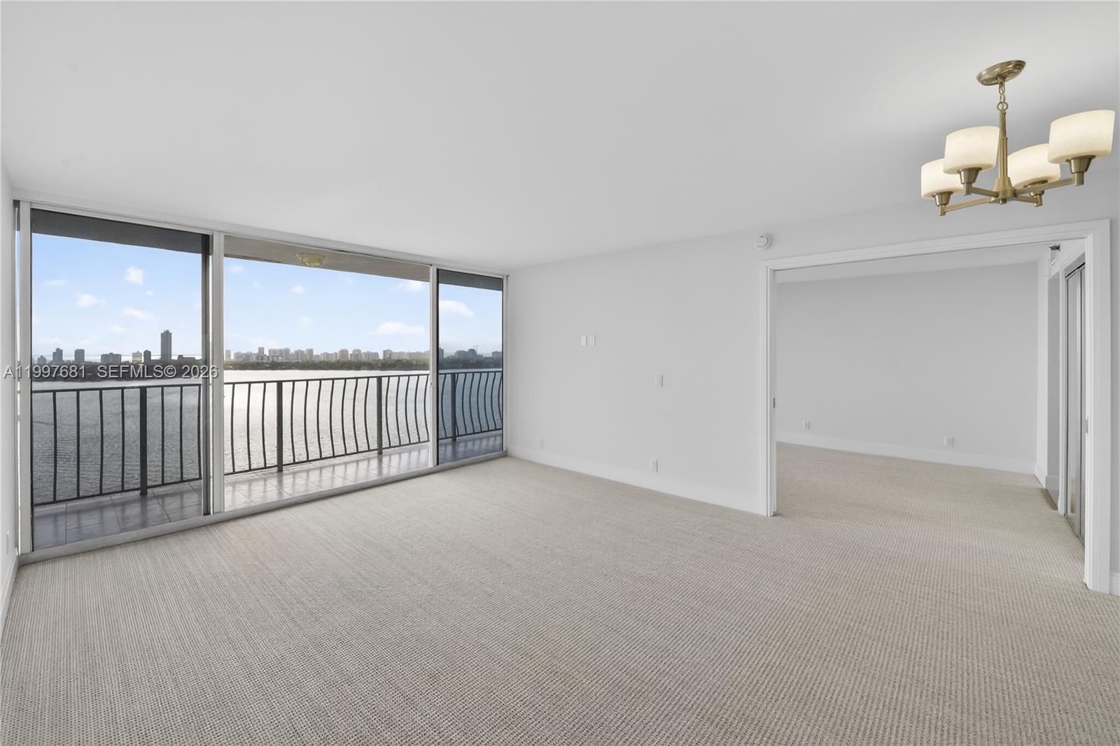 7601 E Treasure Dr #2319 North Bay Village, FL 33141