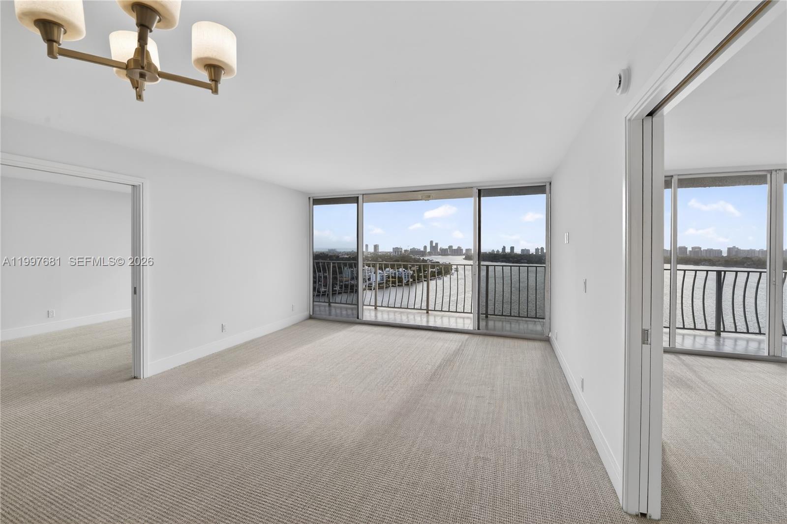 7601 E Treasure Dr #2319 North Bay Village, FL 33141