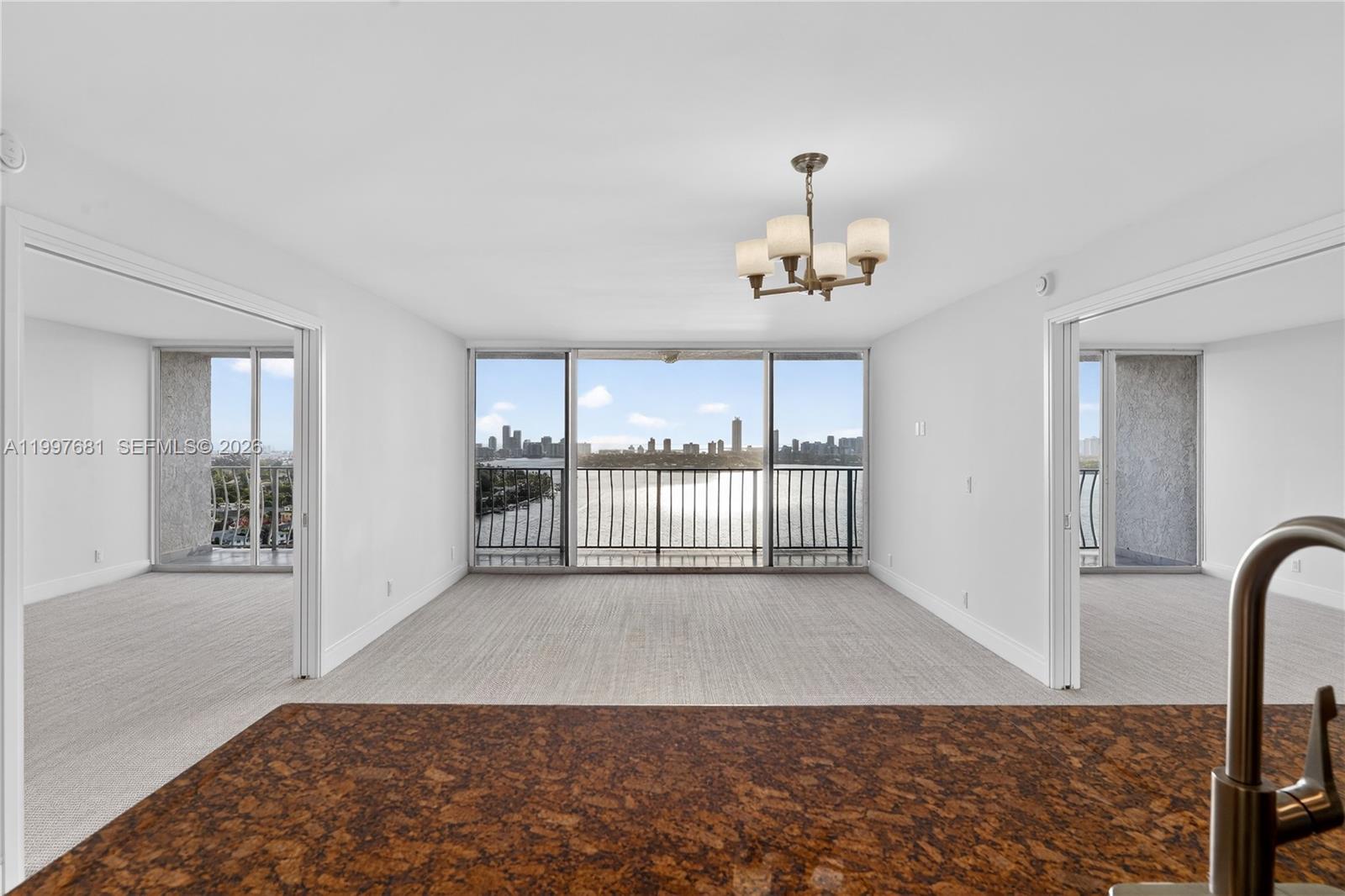 7601 E Treasure Dr #2319 North Bay Village, FL 33141