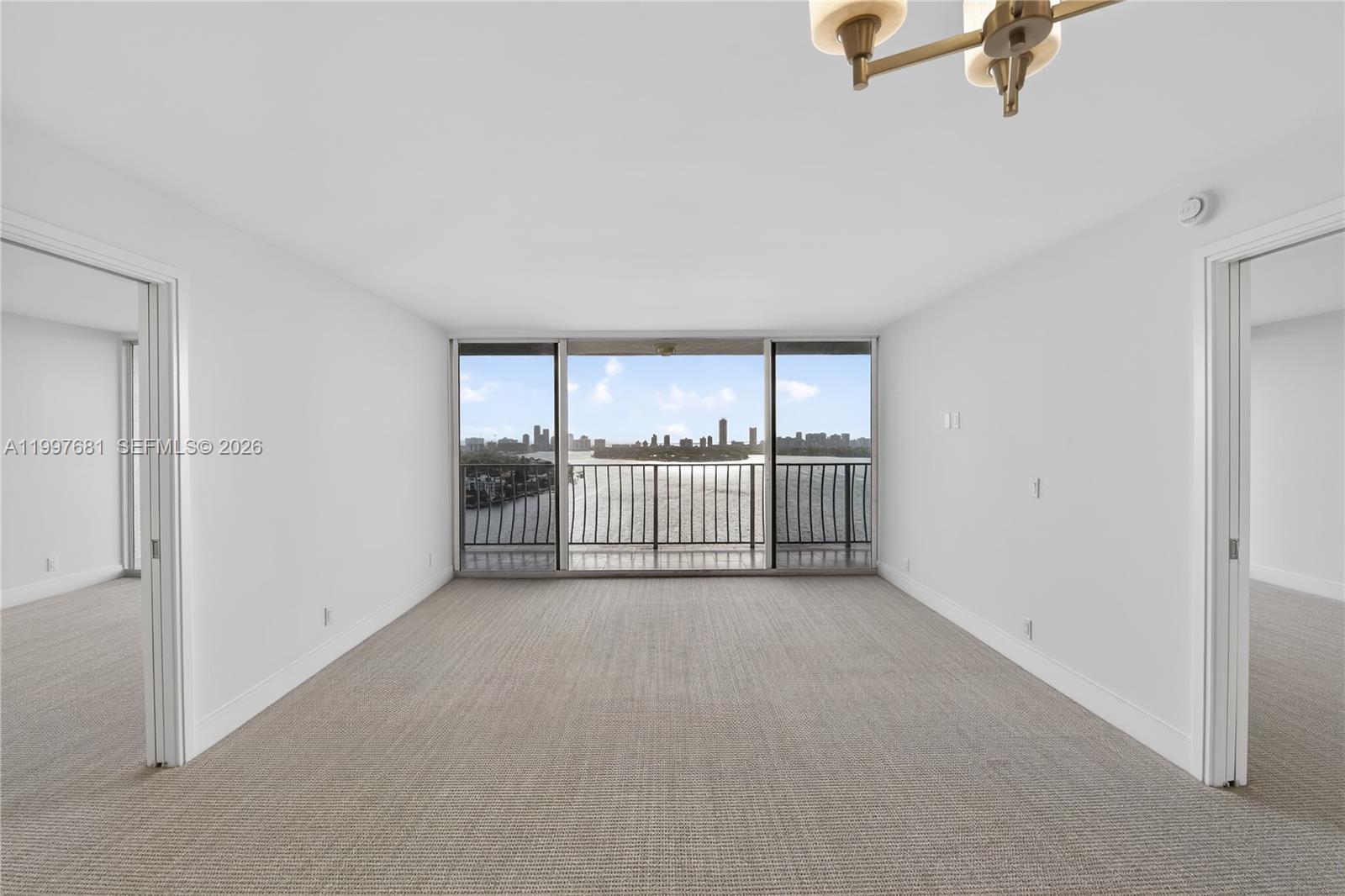 7601 E Treasure Dr #2319 North Bay Village, FL 33141