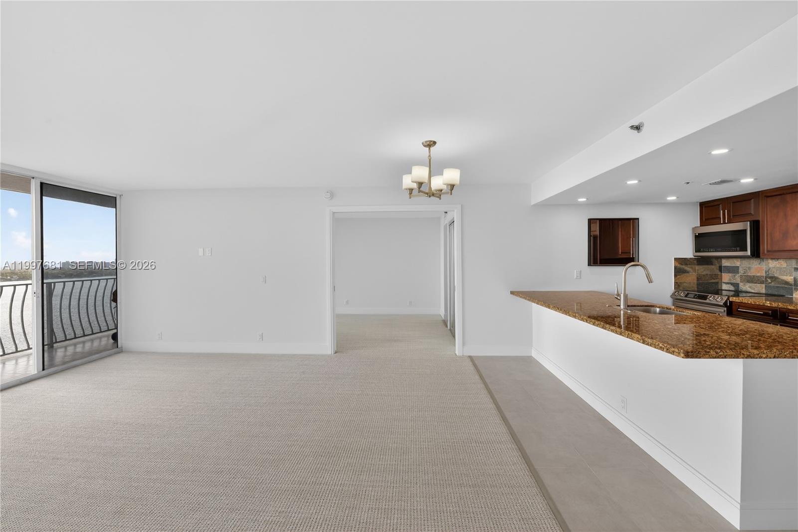 7601 E Treasure Dr #2319 North Bay Village, FL 33141