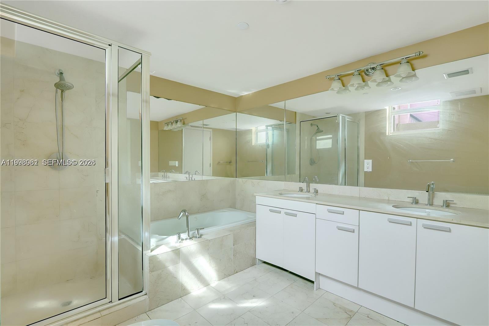3131 NE 188th St #1-1205 Aventura, FL 33180