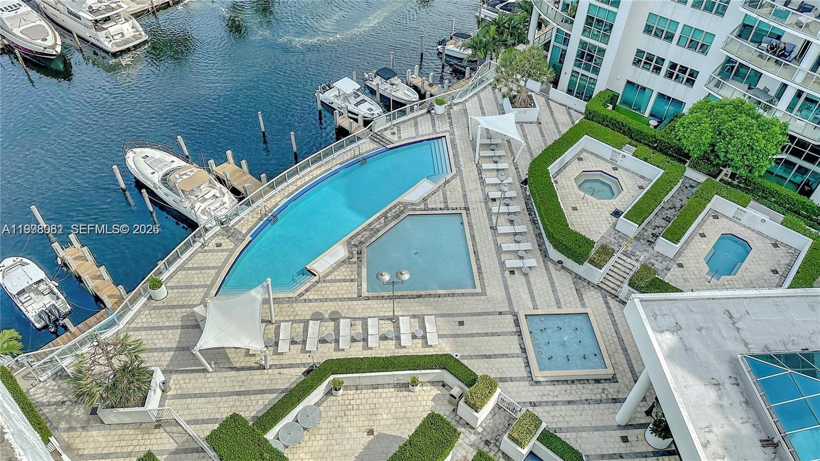 3131 NE 188th St #1-1205 Aventura, FL 33180