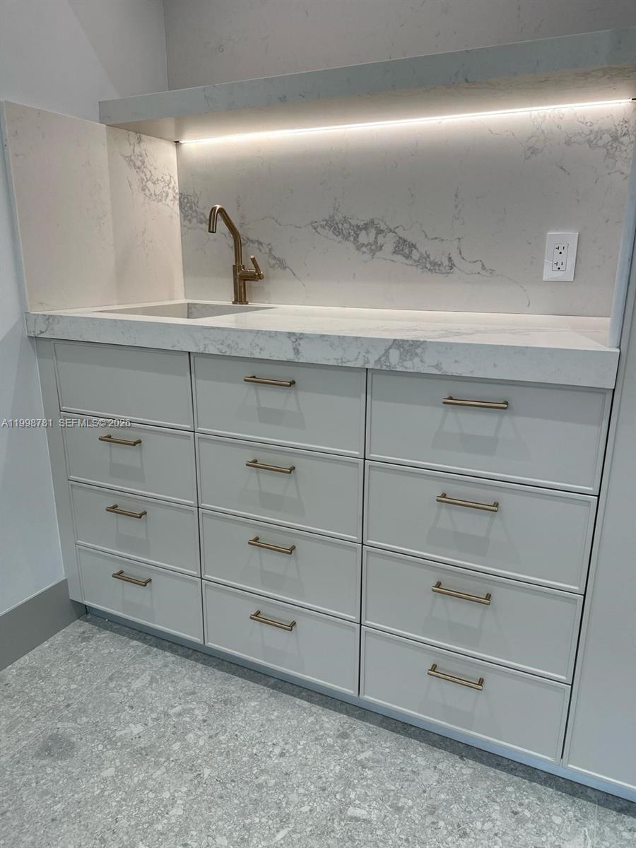 737 Crandon Blvd #301 Key Biscayne, FL 33149