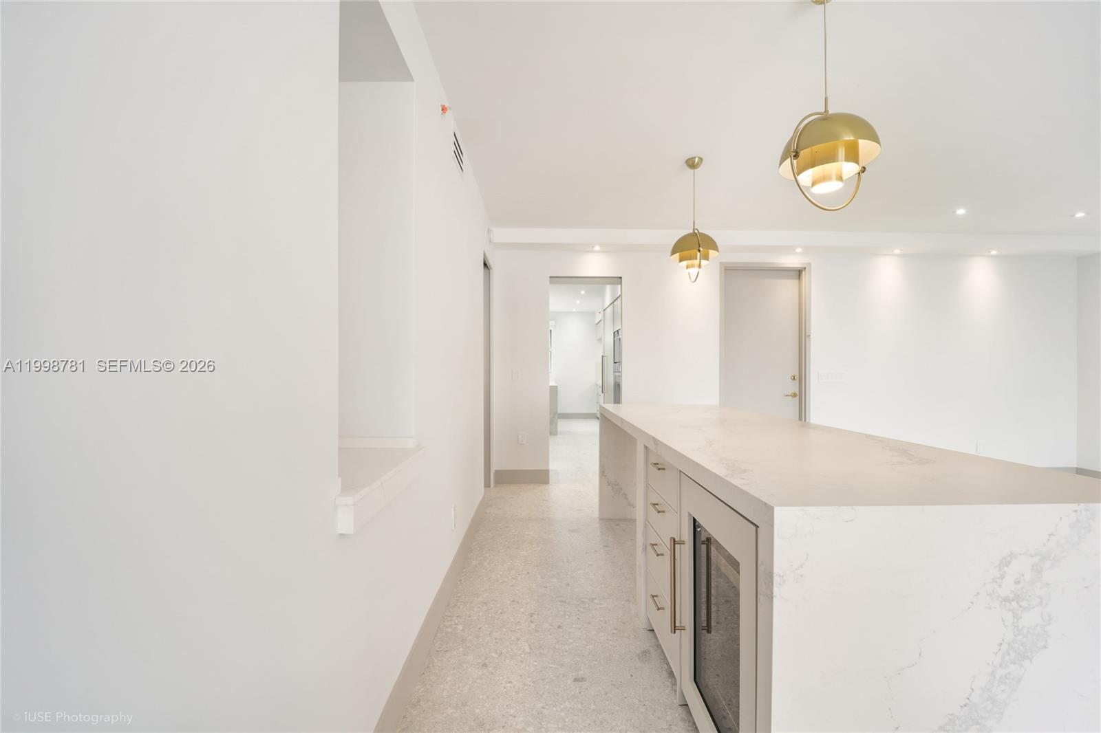 737 Crandon Blvd #301 Key Biscayne, FL 33149
