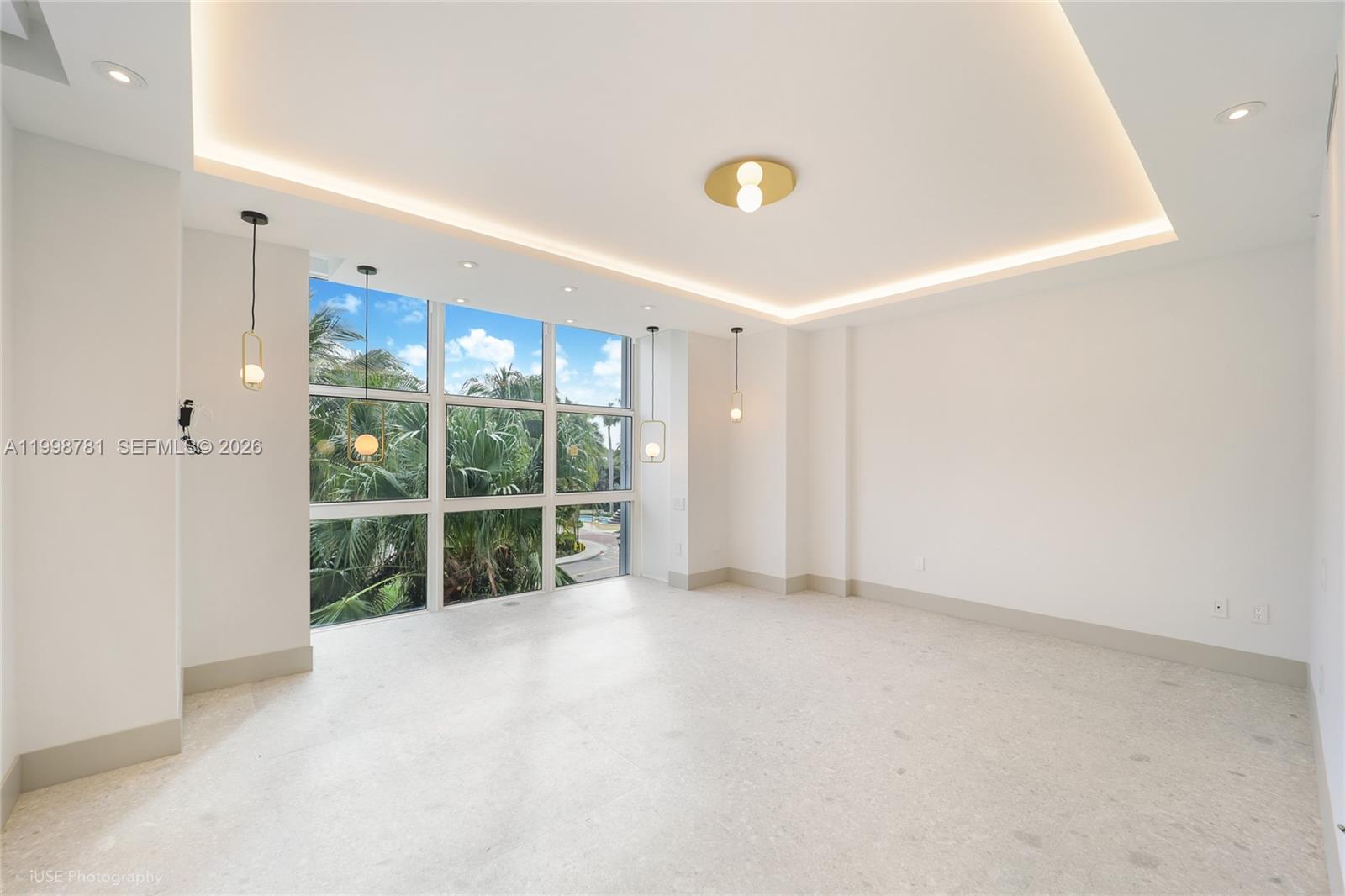 737 Crandon Blvd #301 Key Biscayne, FL 33149