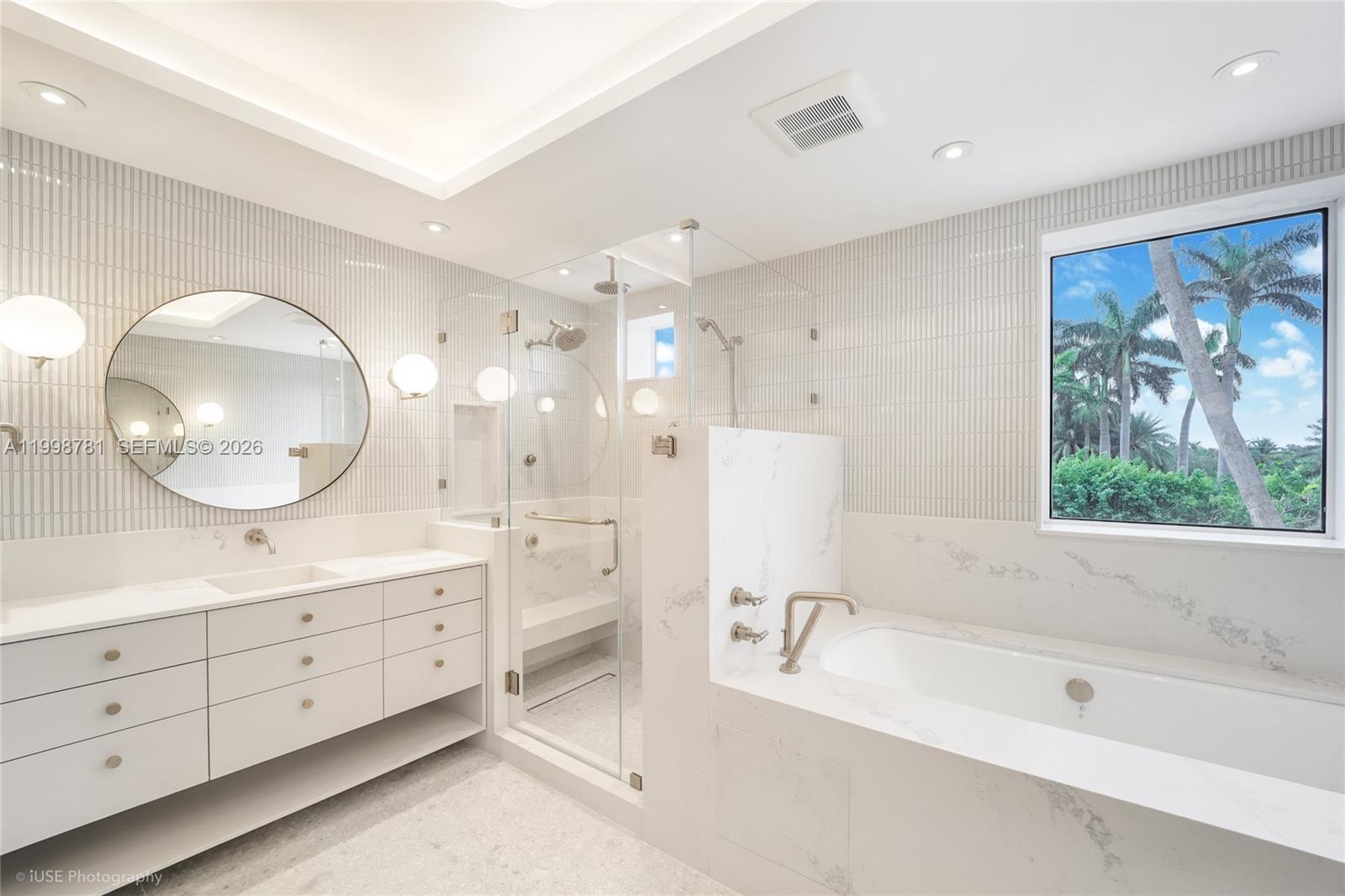 737 Crandon Blvd #301 Key Biscayne, FL 33149