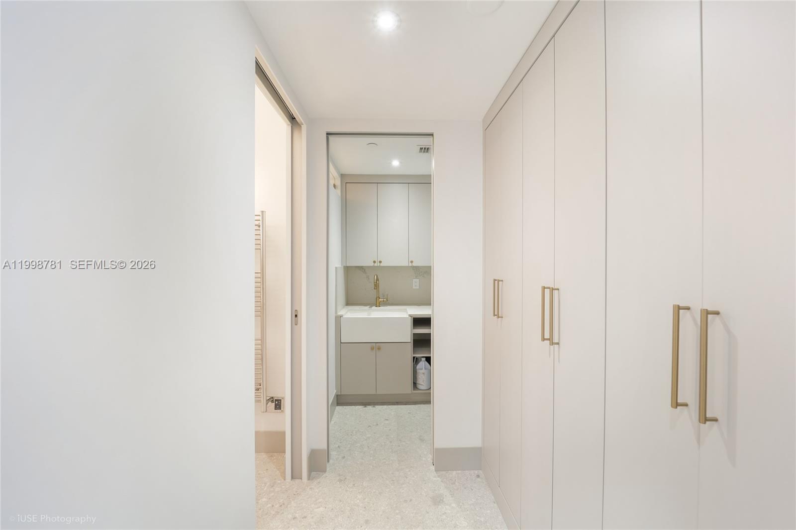 737 Crandon Blvd #301 Key Biscayne, FL 33149