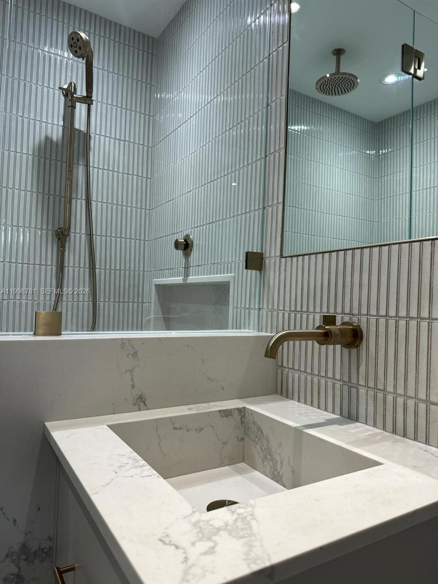 737 Crandon Blvd #301 Key Biscayne, FL 33149