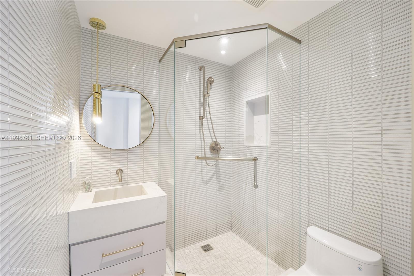 737 Crandon Blvd #301 Key Biscayne, FL 33149