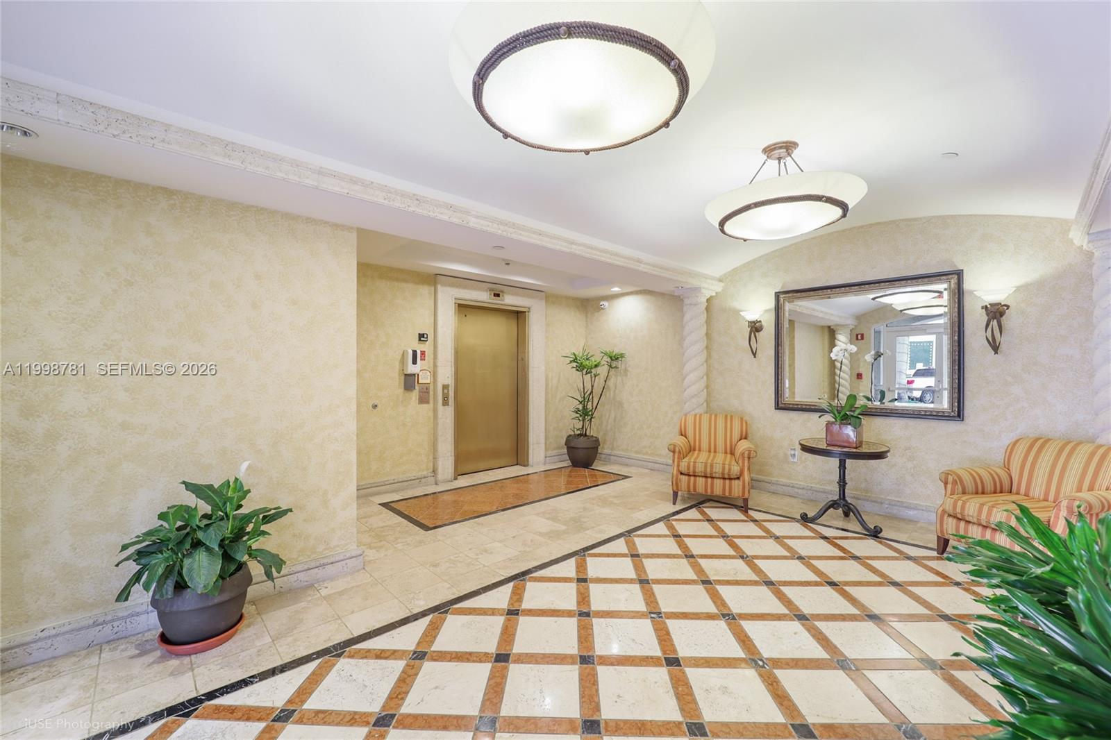 737 Crandon Blvd #301 Key Biscayne, FL 33149