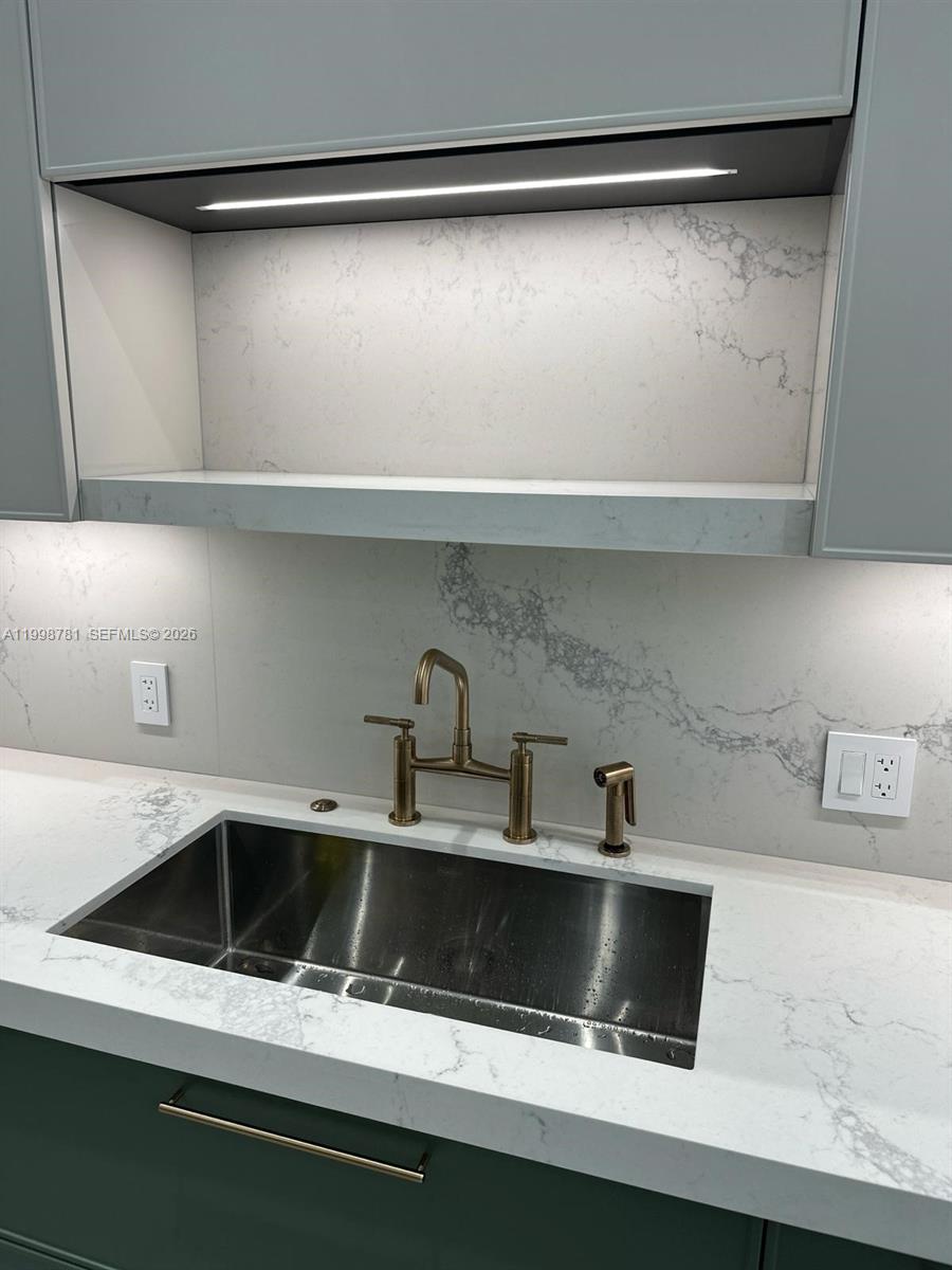 737 Crandon Blvd #301 Key Biscayne, FL 33149