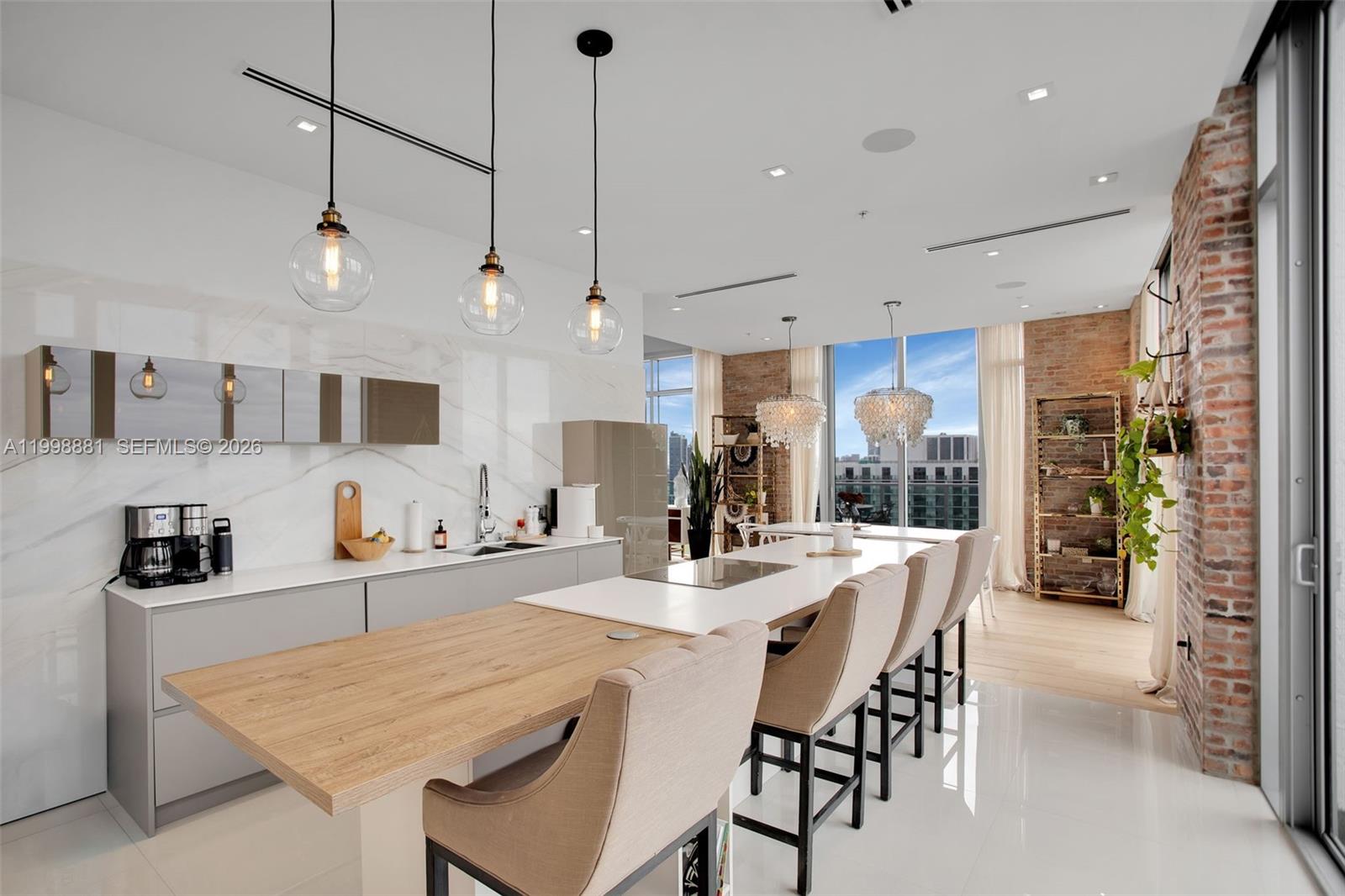 3301 NE 1st Ave #PH-2 Miami, FL 33137