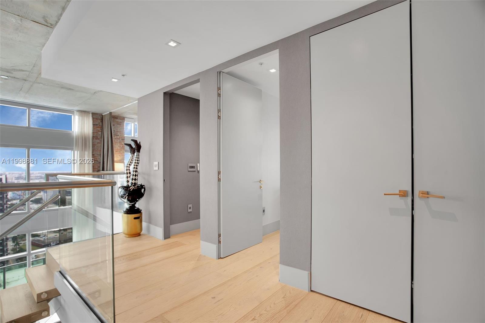 3301 NE 1st Ave #PH-2 Miami, FL 33137