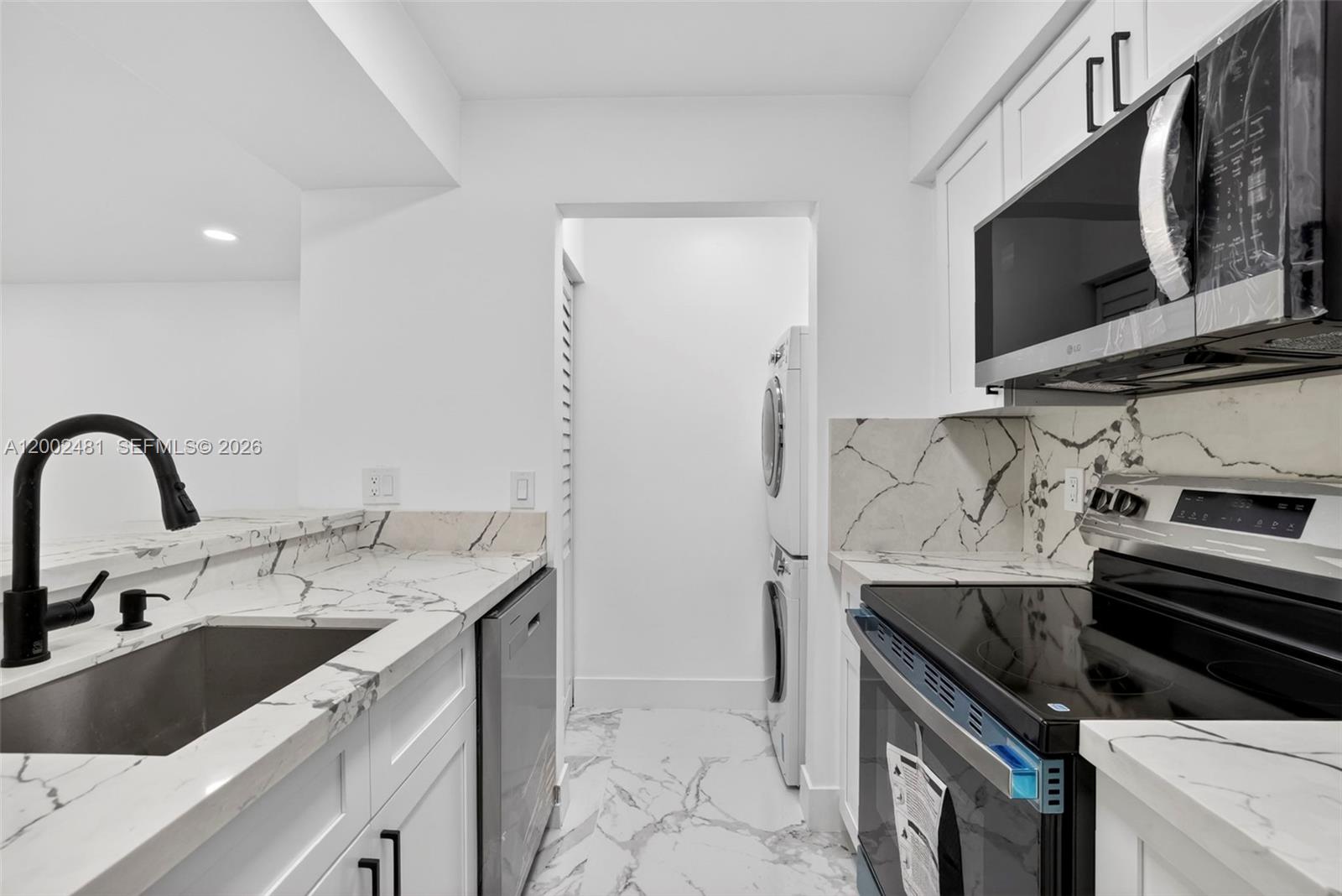 1227 SW 46th Ave #314