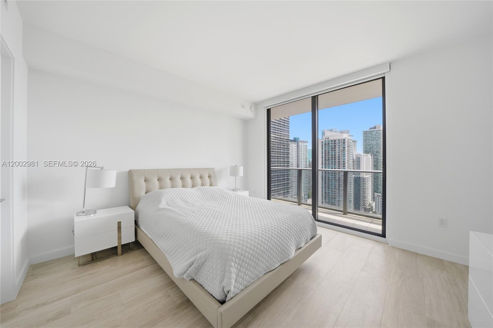 55 SW 9th St #3106 Miami, FL 33130