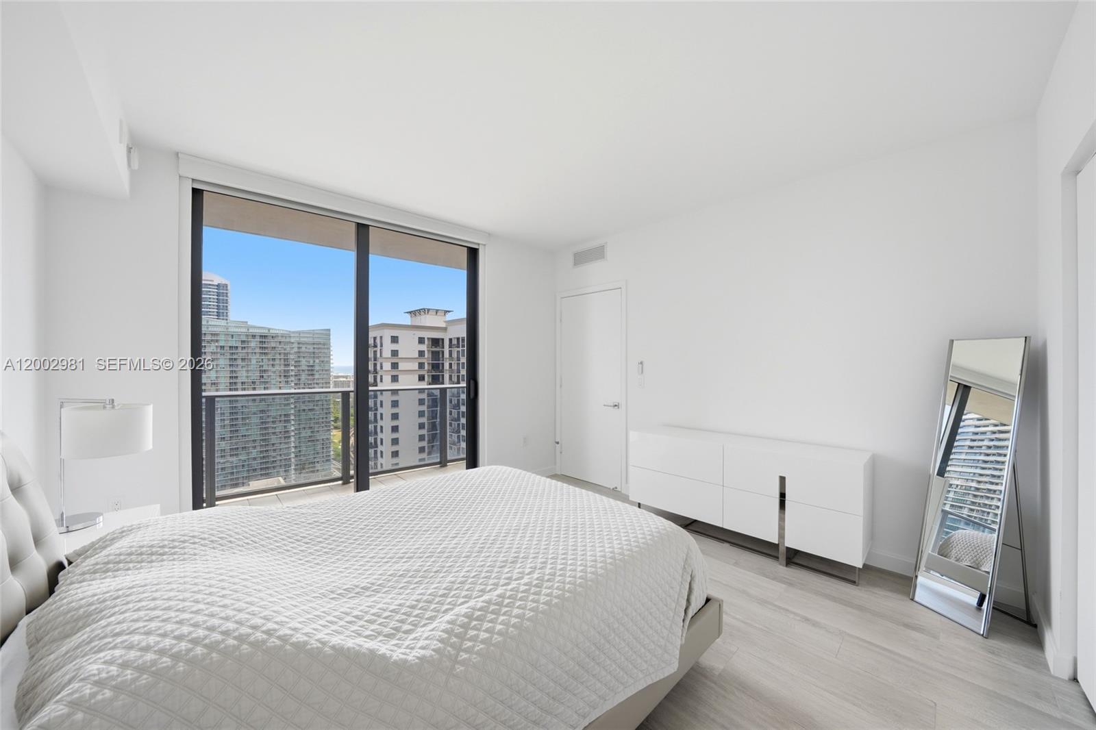 55 SW 9th St #3106 Miami, FL 33130