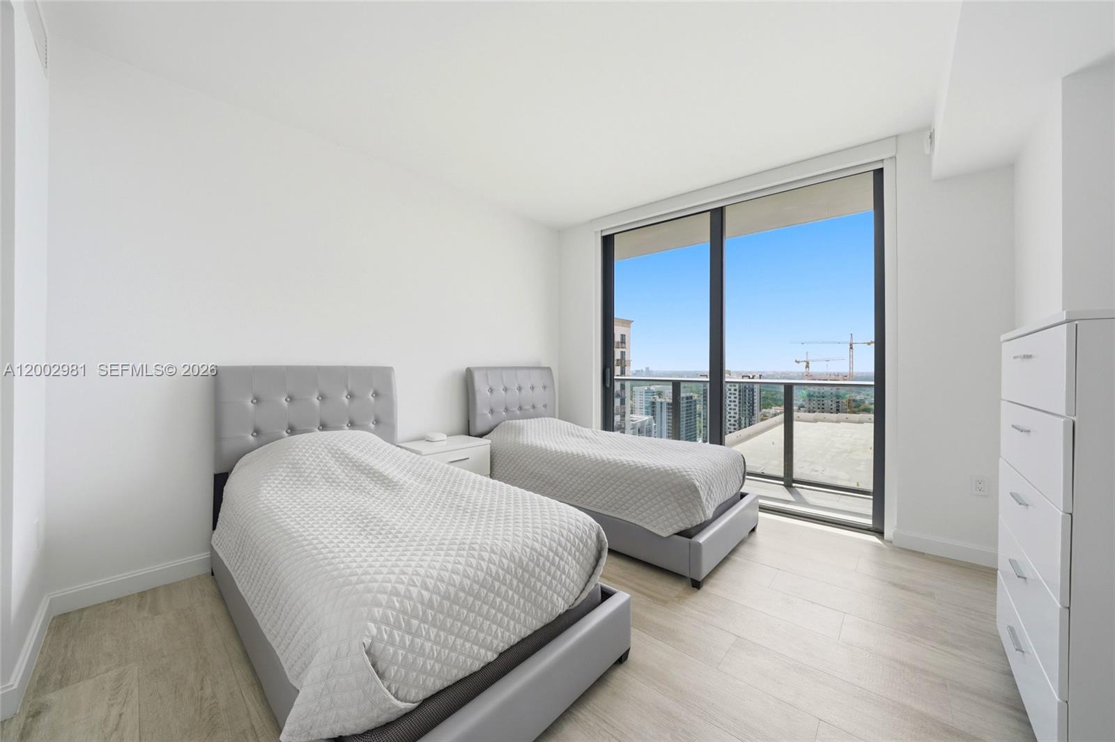 55 SW 9th St #3106 Miami, FL 33130