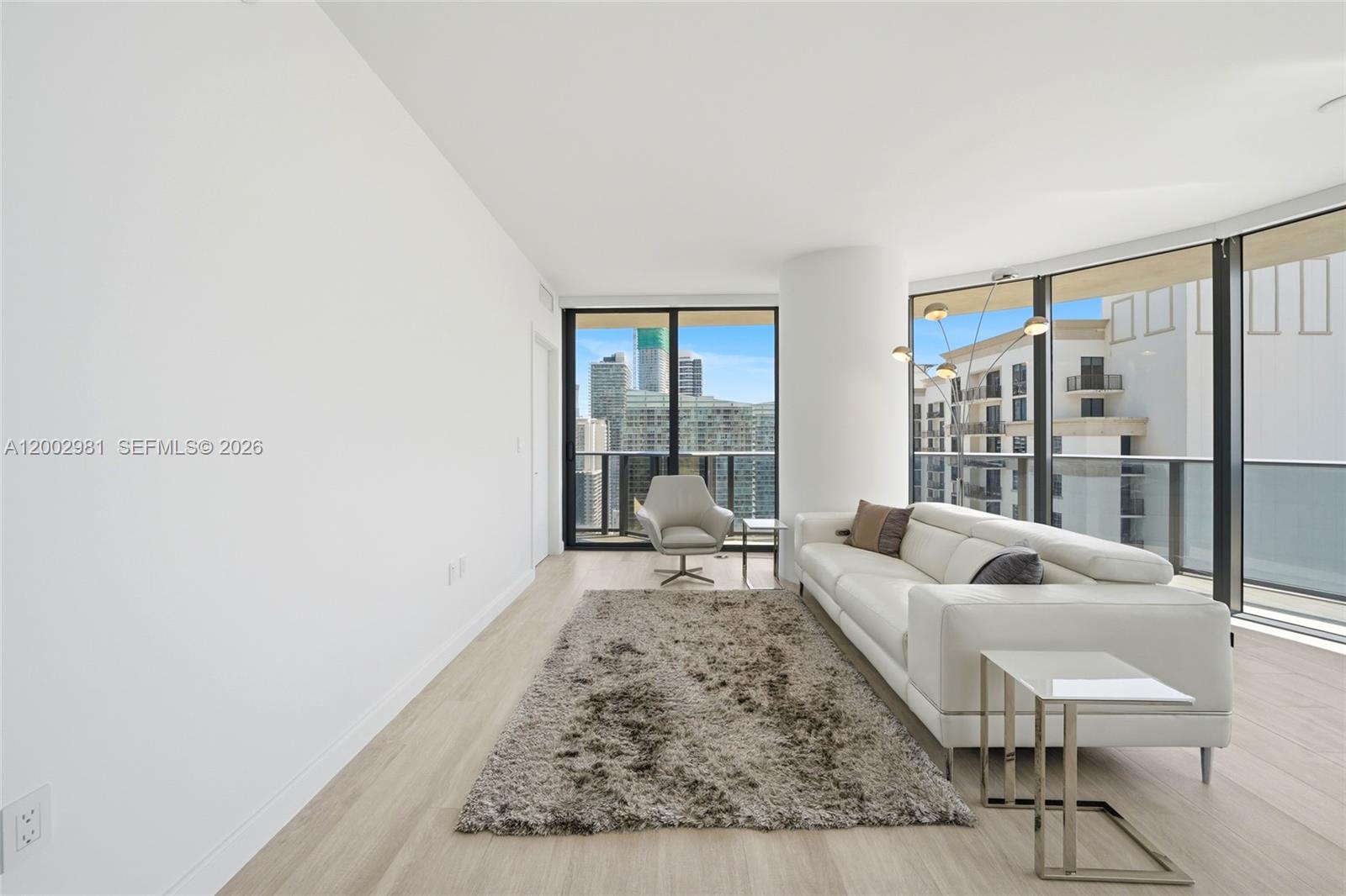 55 SW 9th St #3106 Miami, FL 33130