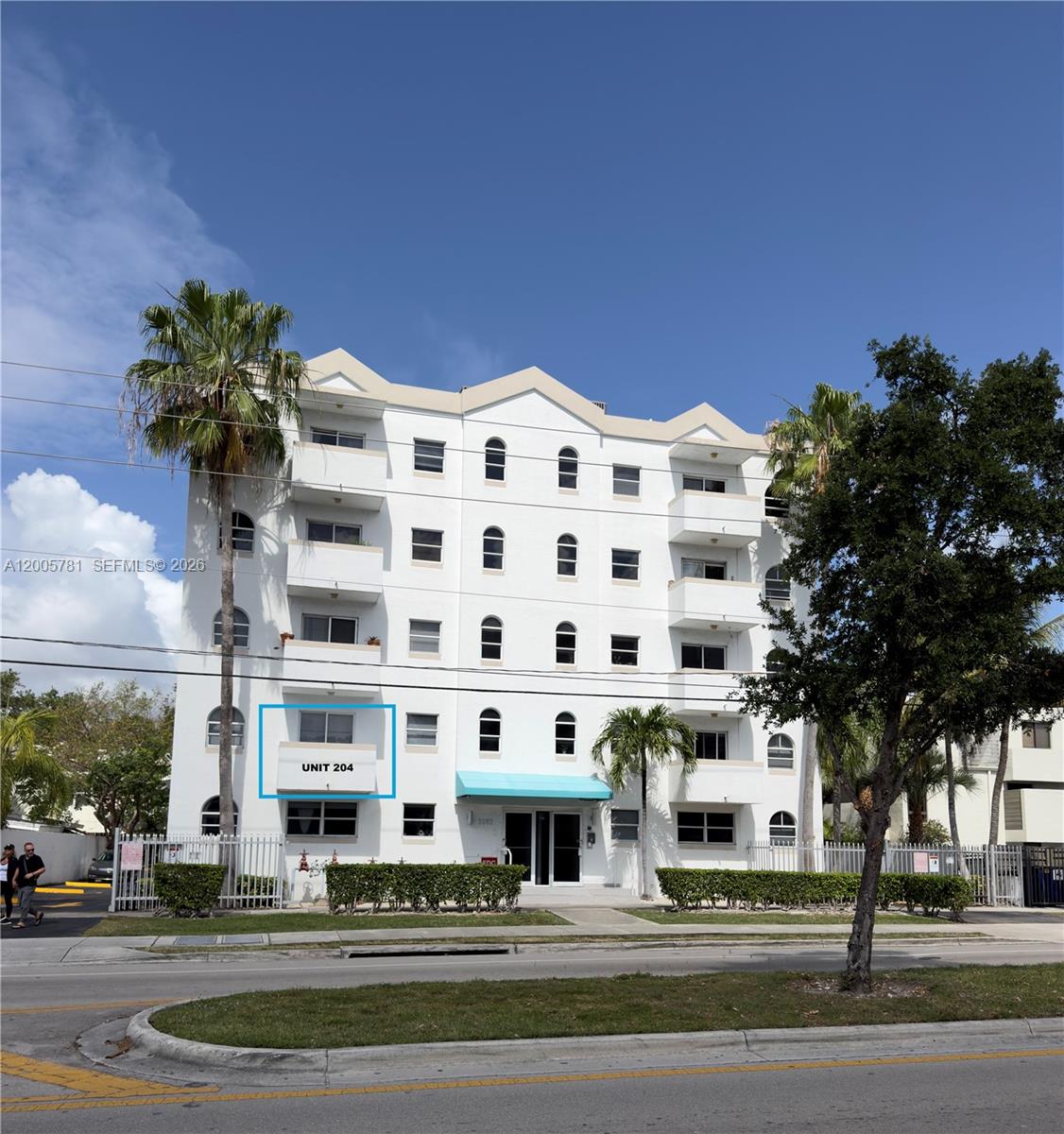 3052 SW 27th Ave #204