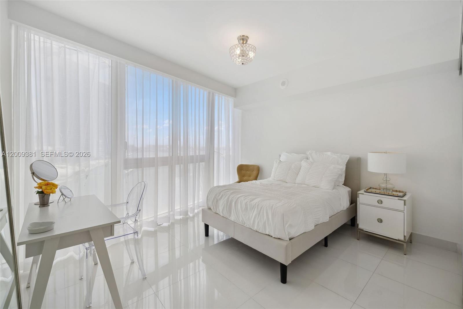 465 Brickell Ave #701 Miami, FL 33131