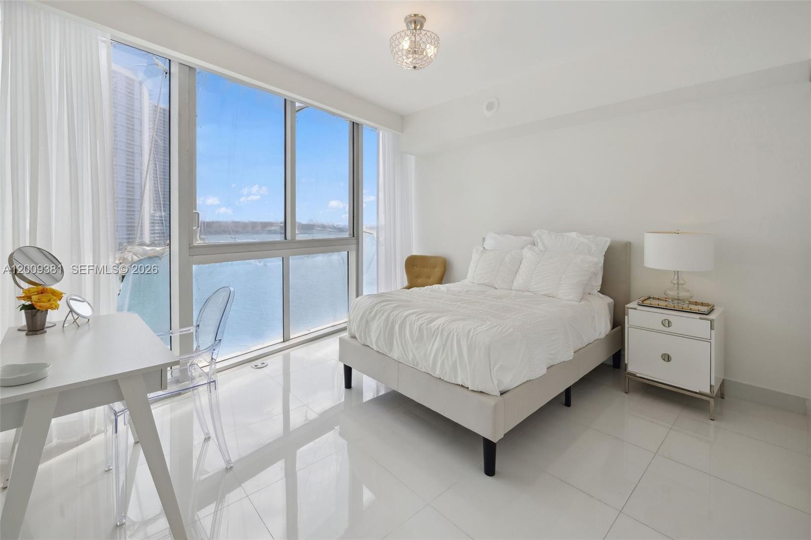 465 Brickell Ave #701 Miami, FL 33131