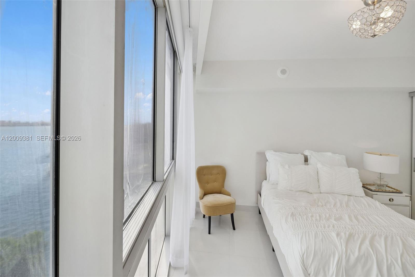 465 Brickell Ave #701 Miami, FL 33131