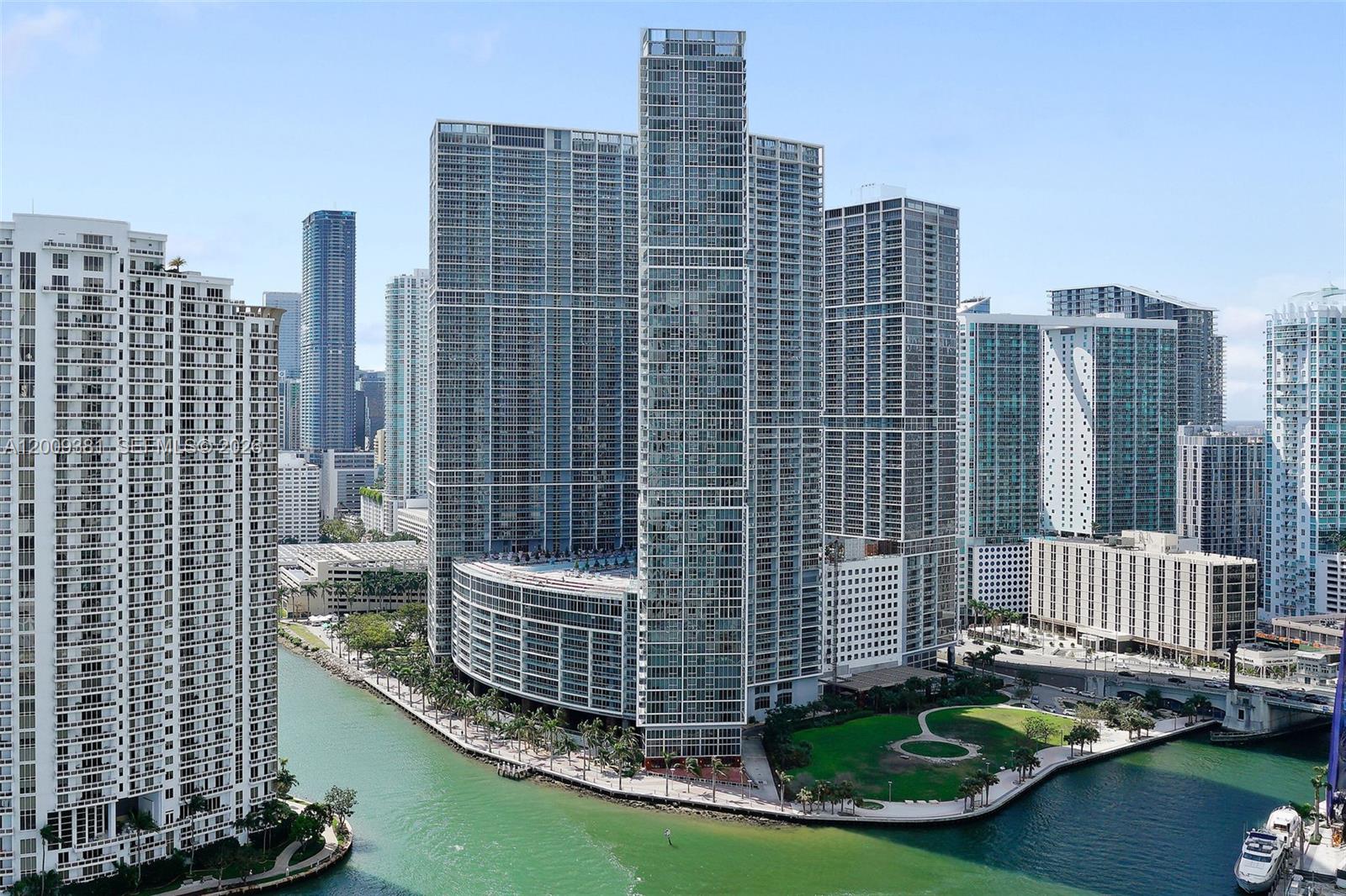 465 Brickell Ave #701 Miami, FL 33131