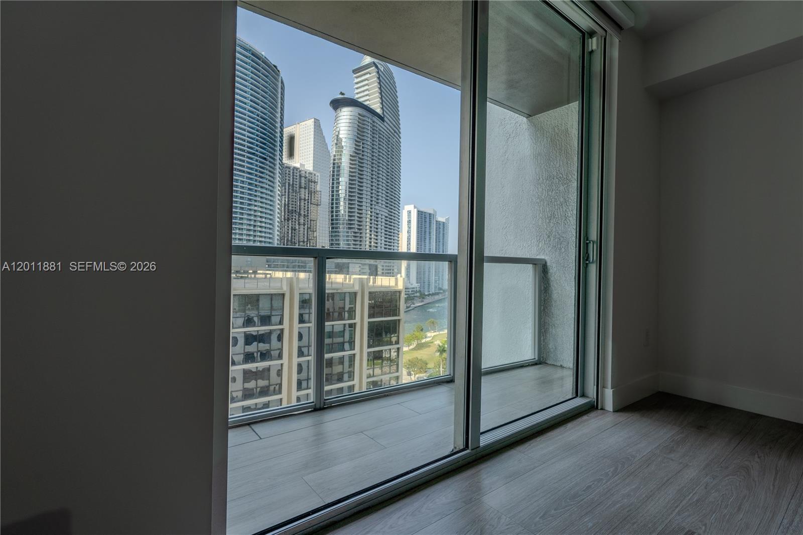 image 500 Brickell East16