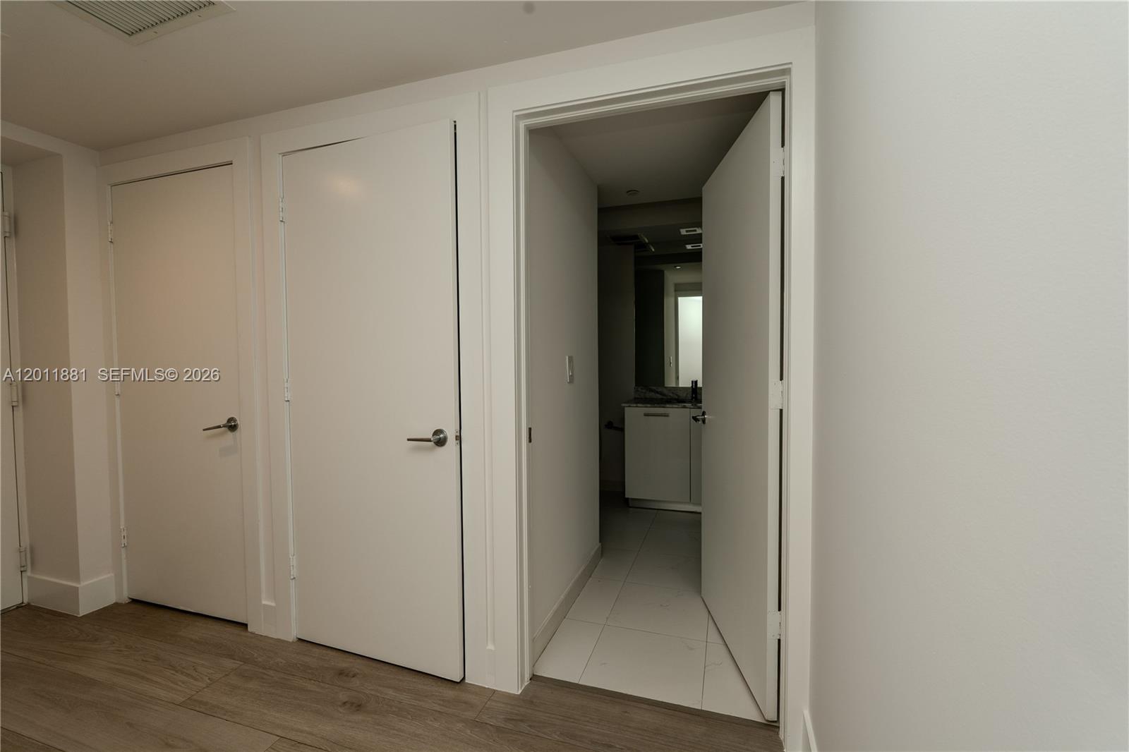 image 500 Brickell East6