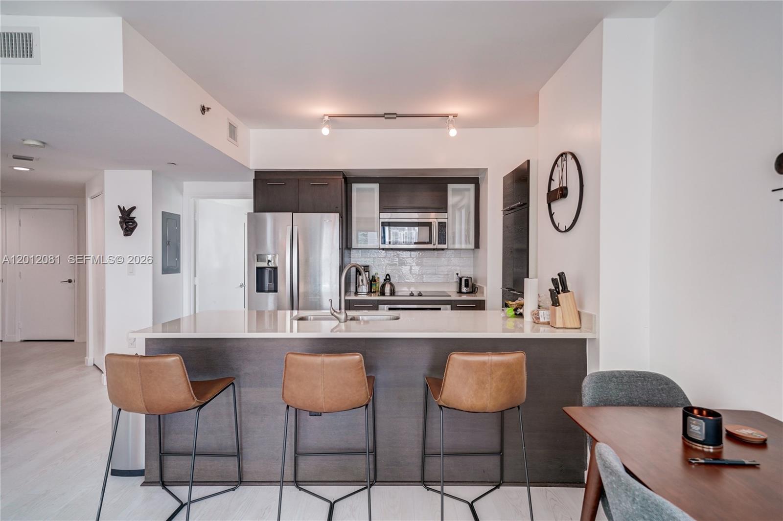 image 500 Brickell East2