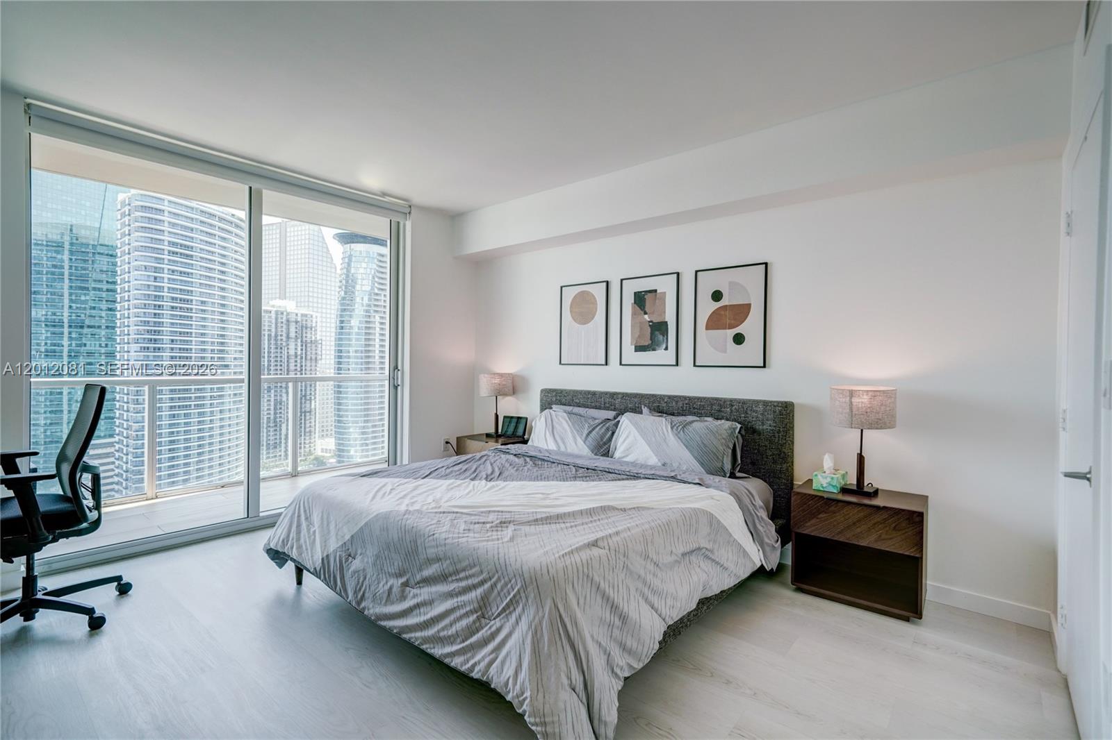 image 500 Brickell East5