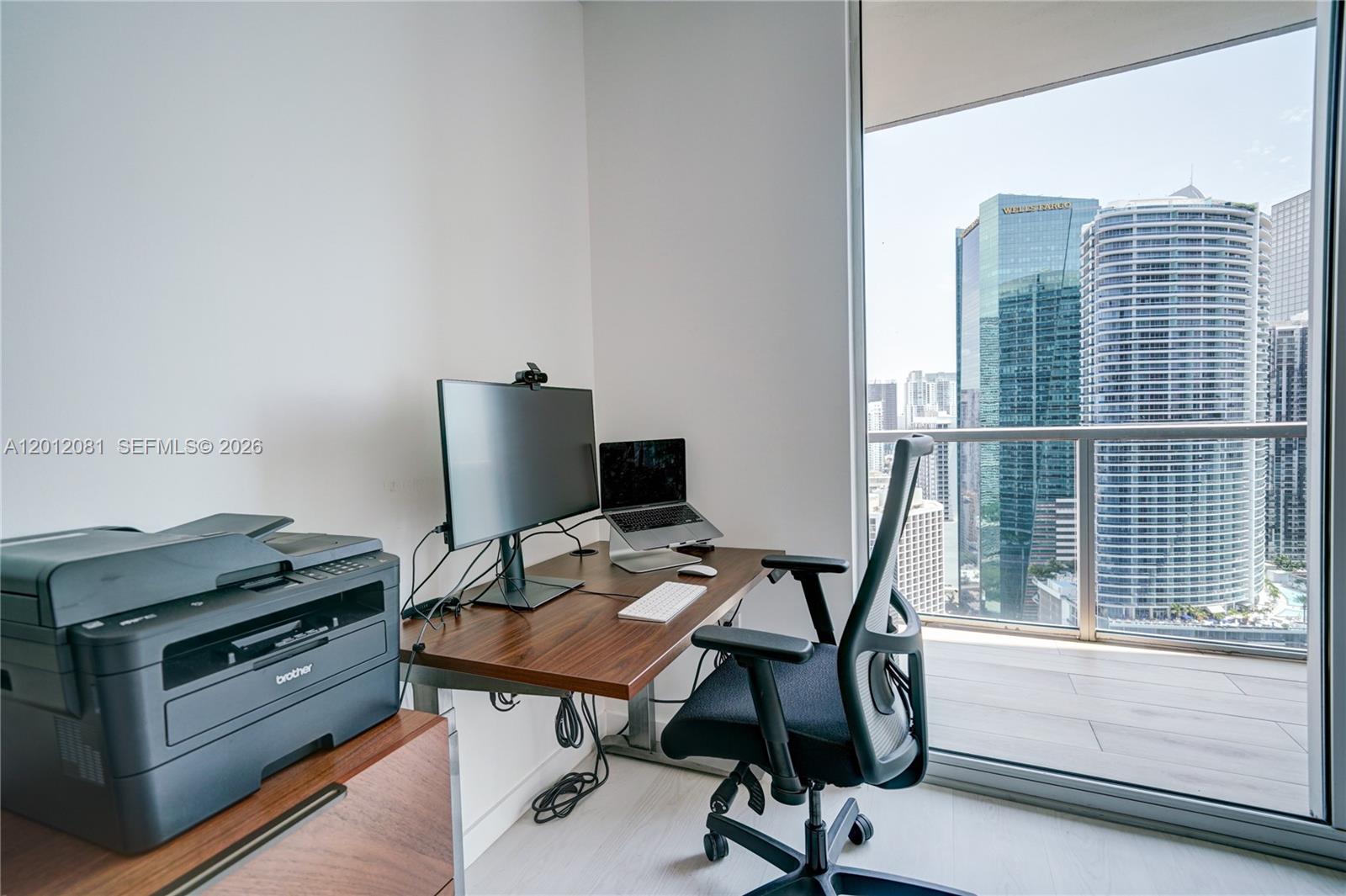 image 500 Brickell East6