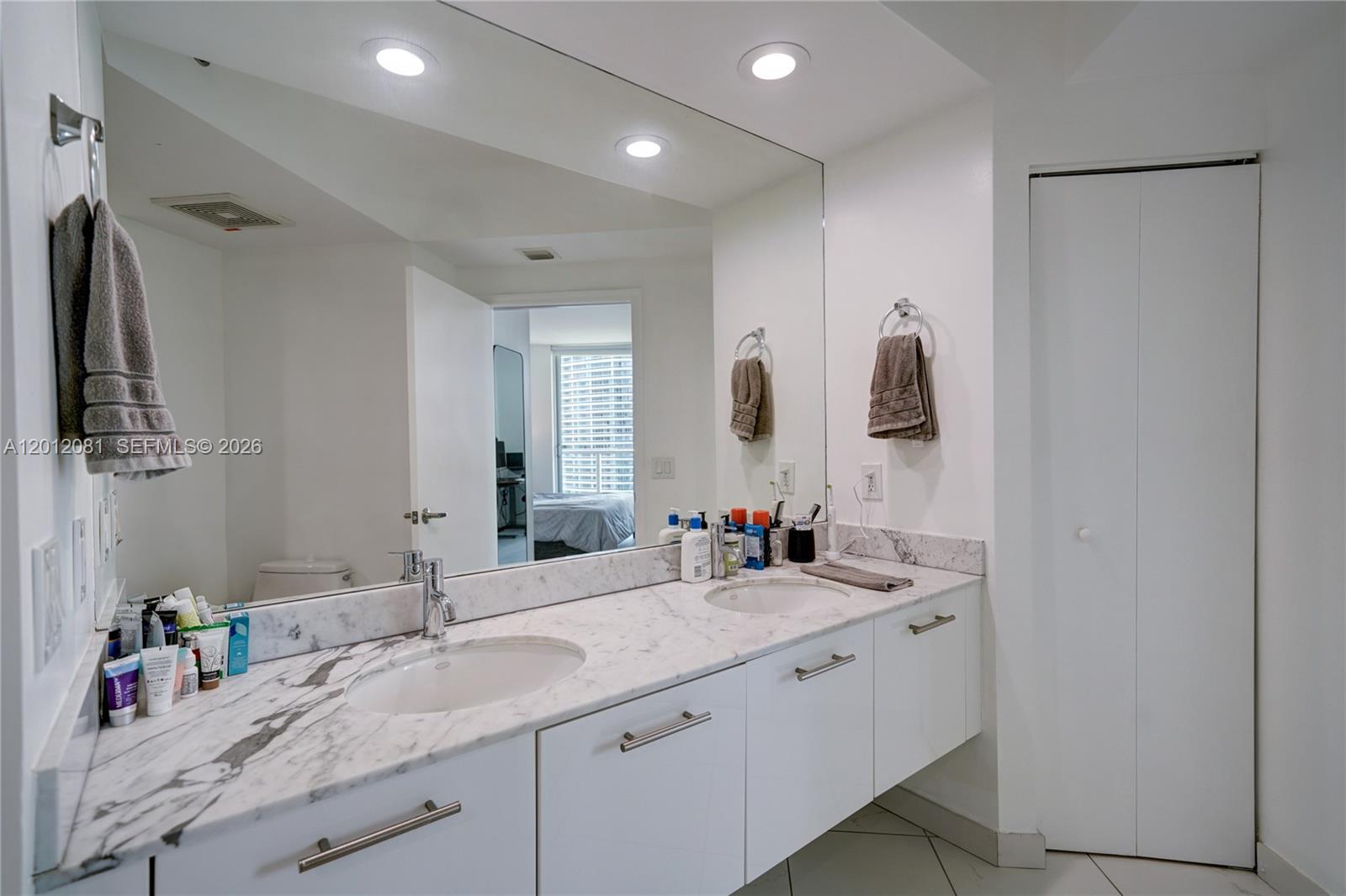 image 500 Brickell East7