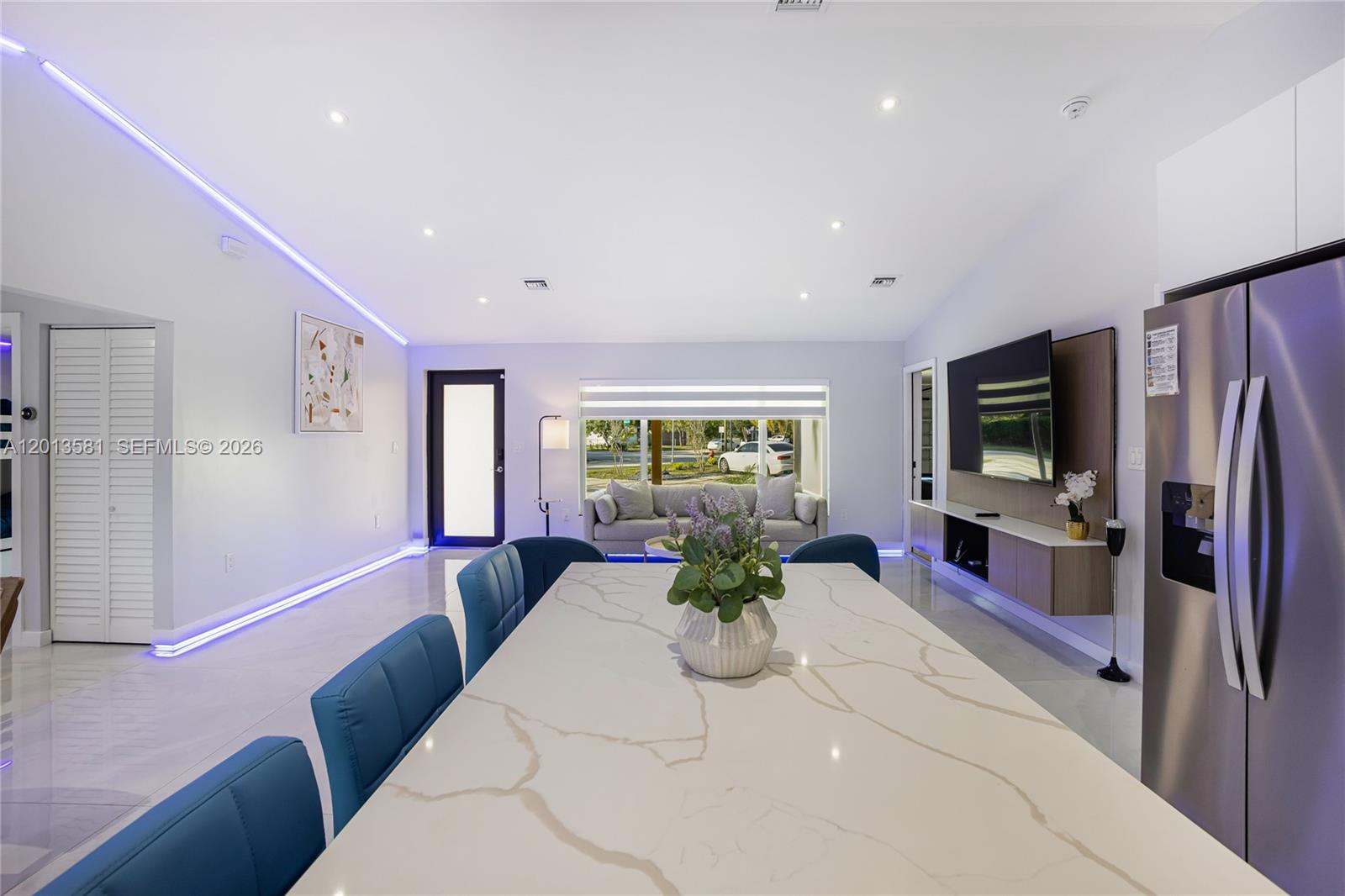 2406 Gulfstream Ln Fort Lauderdale, FL 33312