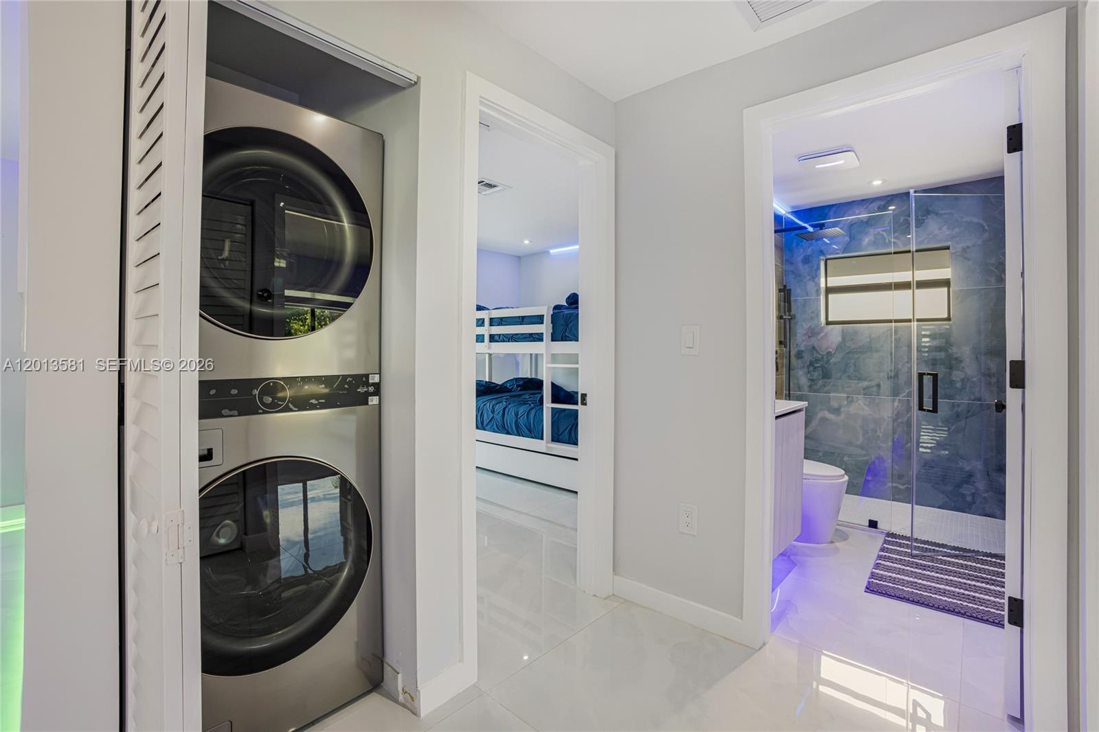 2406 Gulfstream Ln Fort Lauderdale, FL 33312