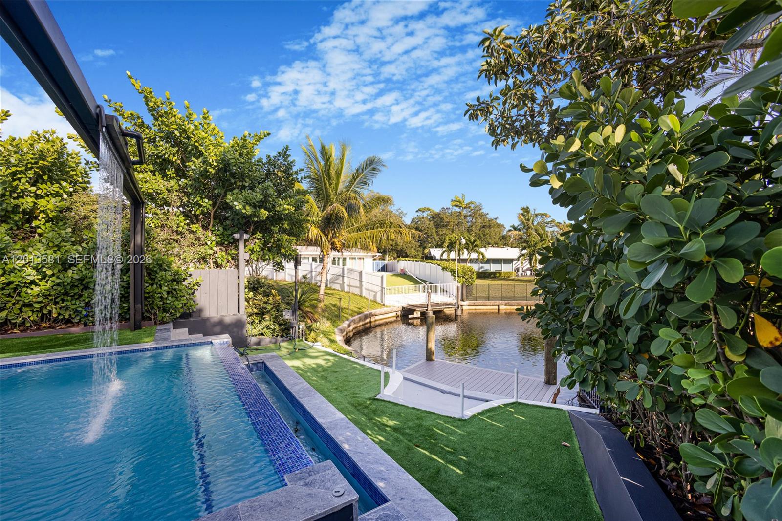 2406 Gulfstream Ln Fort Lauderdale, FL 33312