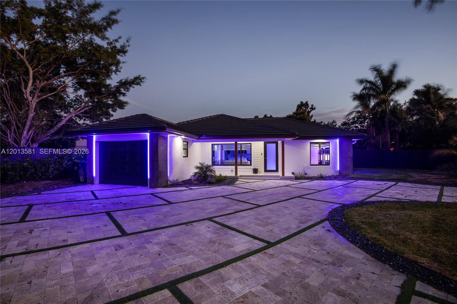 2406 Gulfstream Ln Fort Lauderdale, FL 33312