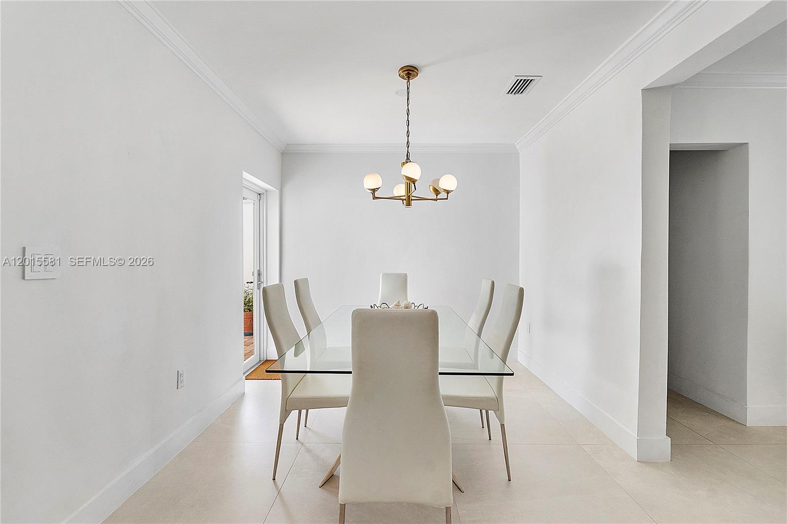 301 Hampton Ln Key Biscayne, FL 33149