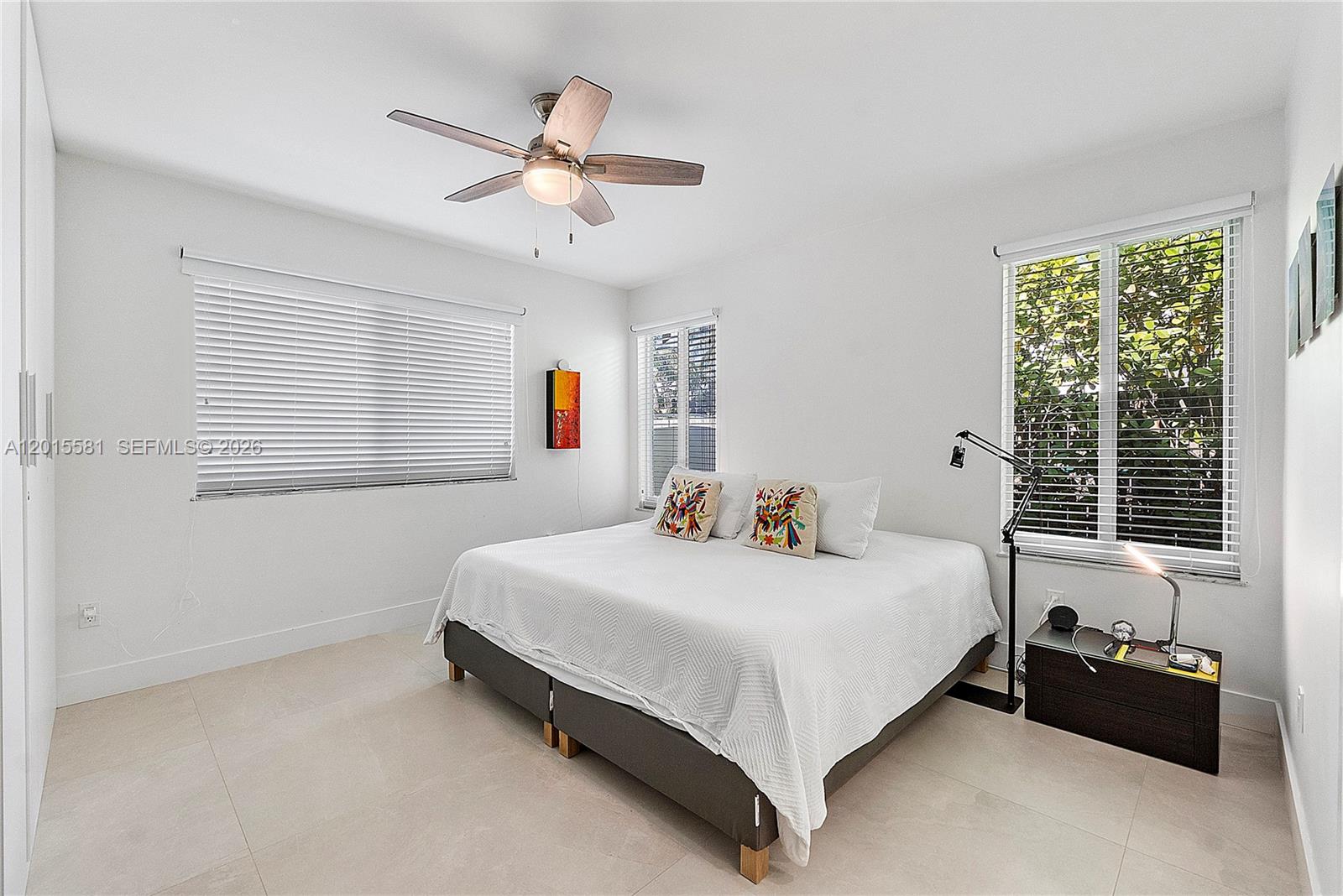 301 Hampton Ln Key Biscayne, FL 33149
