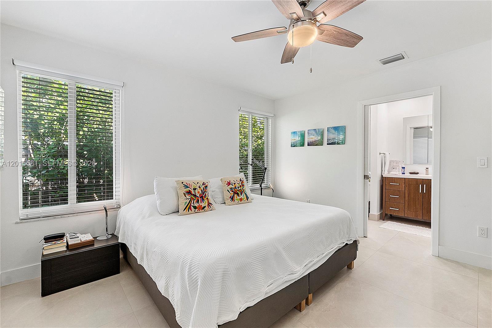 301 Hampton Ln Key Biscayne, FL 33149