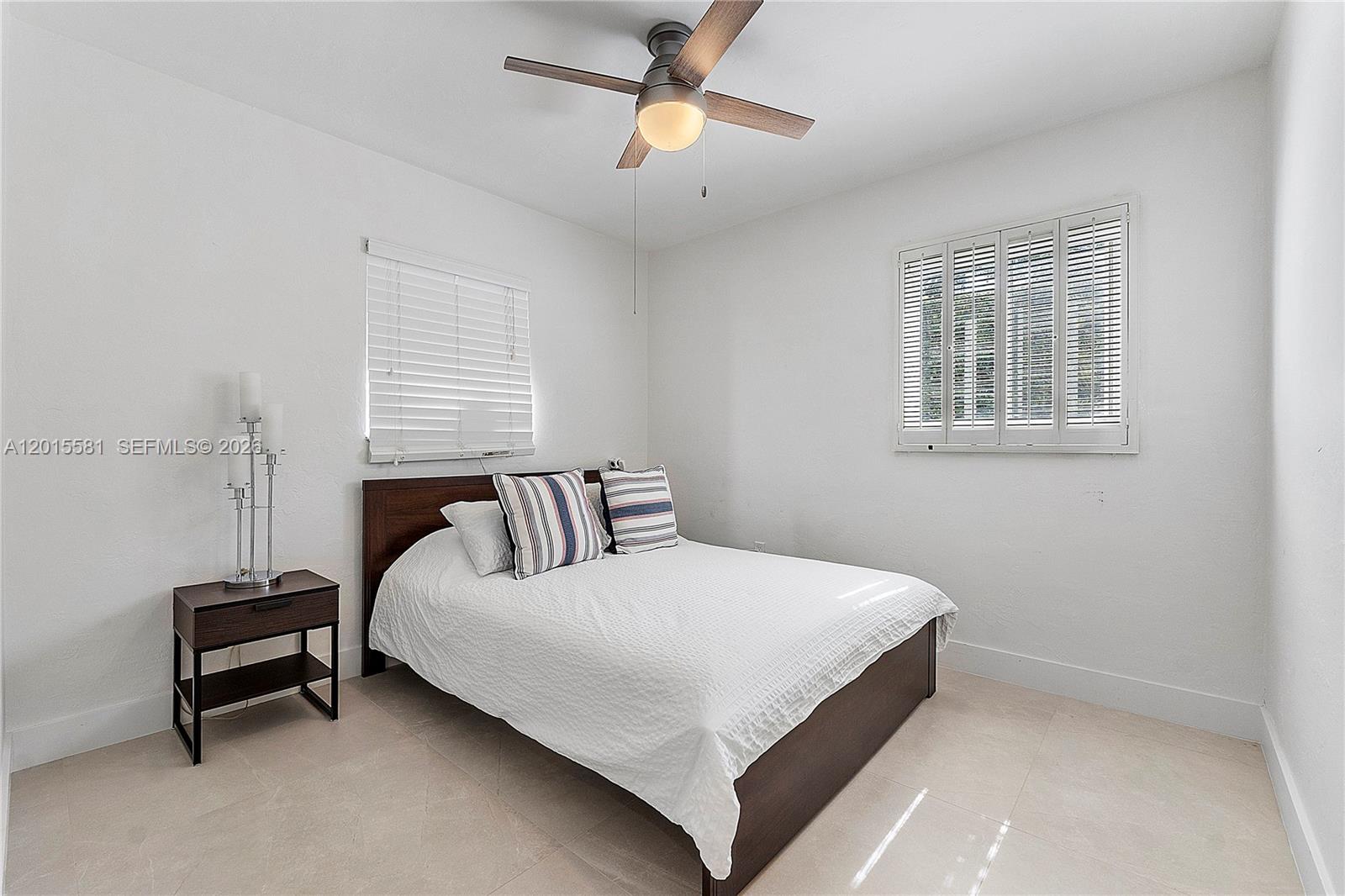 301 Hampton Ln Key Biscayne, FL 33149