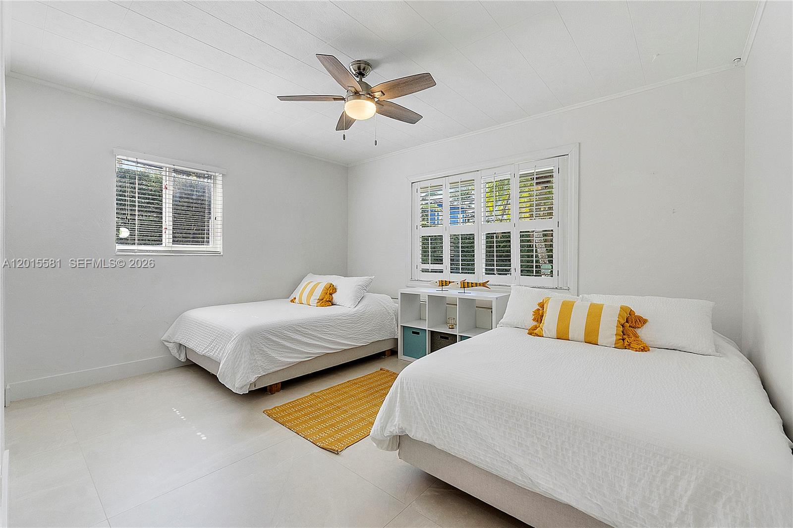 301 Hampton Ln Key Biscayne, FL 33149