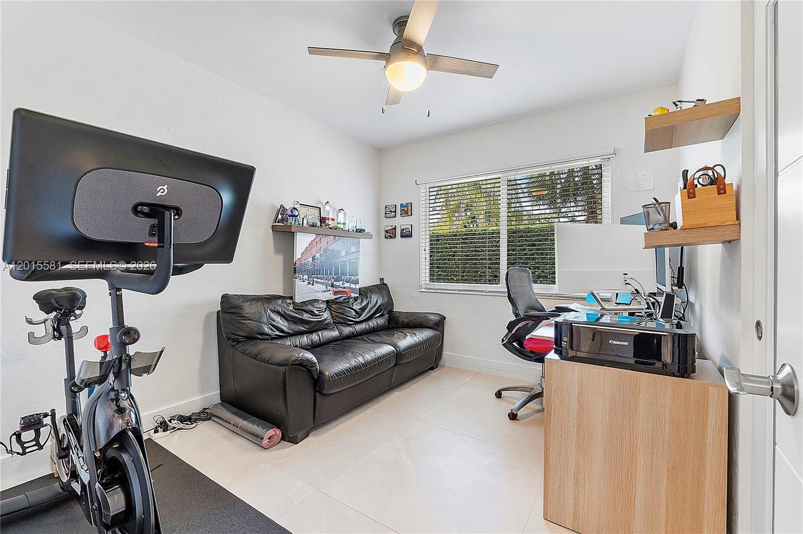 301 Hampton Ln Key Biscayne, FL 33149